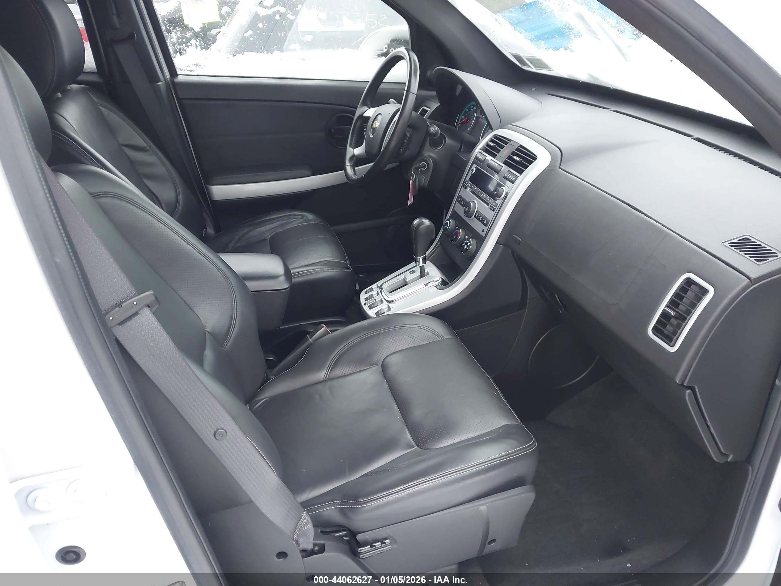 CHEVROLET EQUINOX image 5