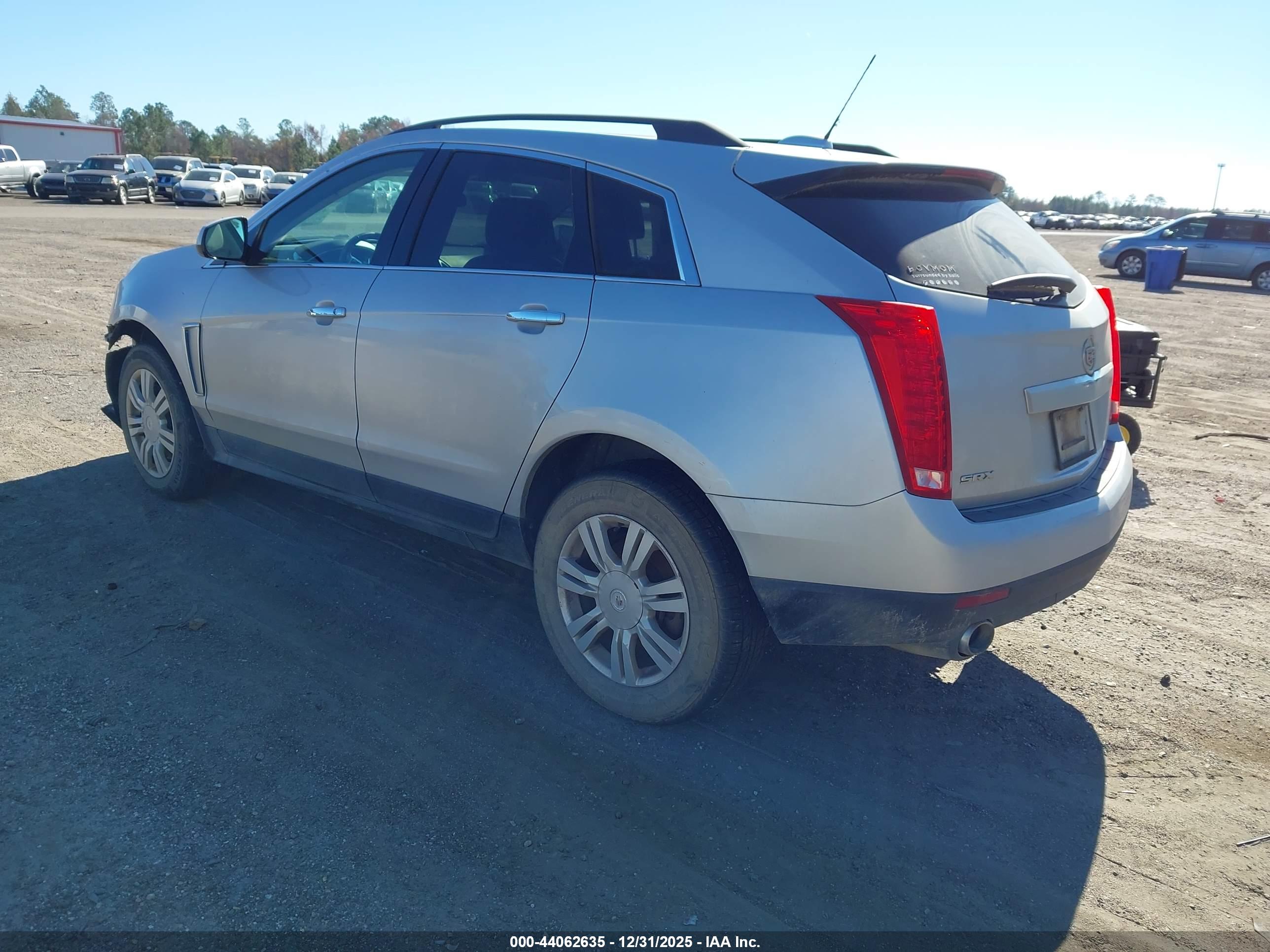 CADILLAC SRX image 3