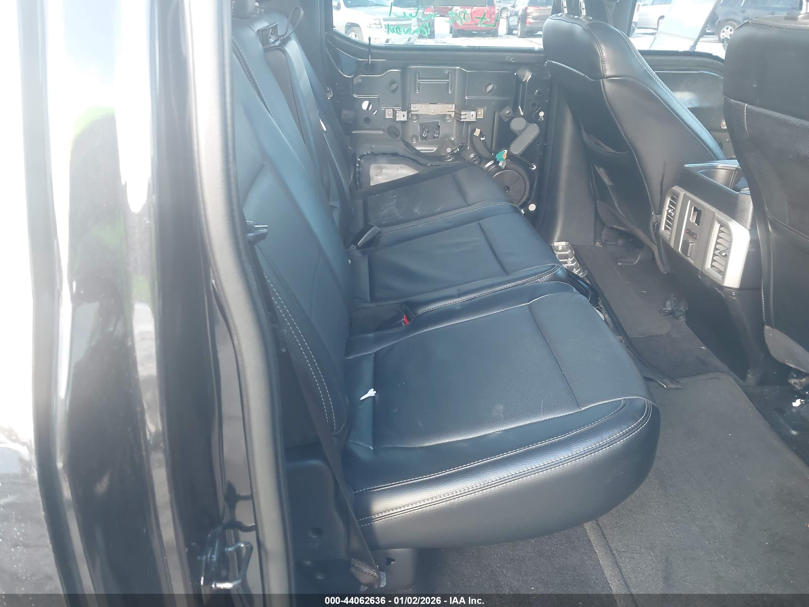 FORD F-150 image 8