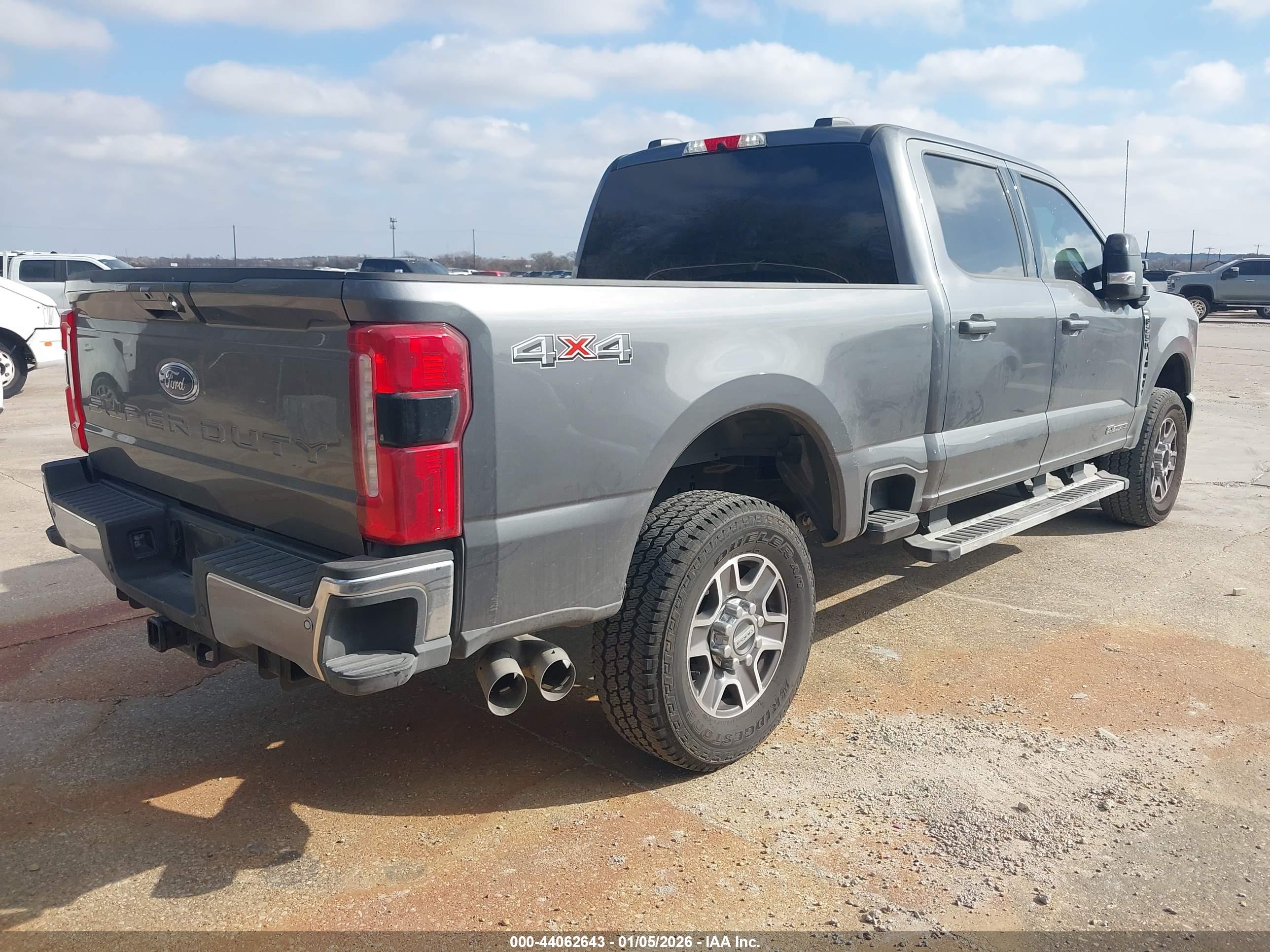 FORD F-250 image 4