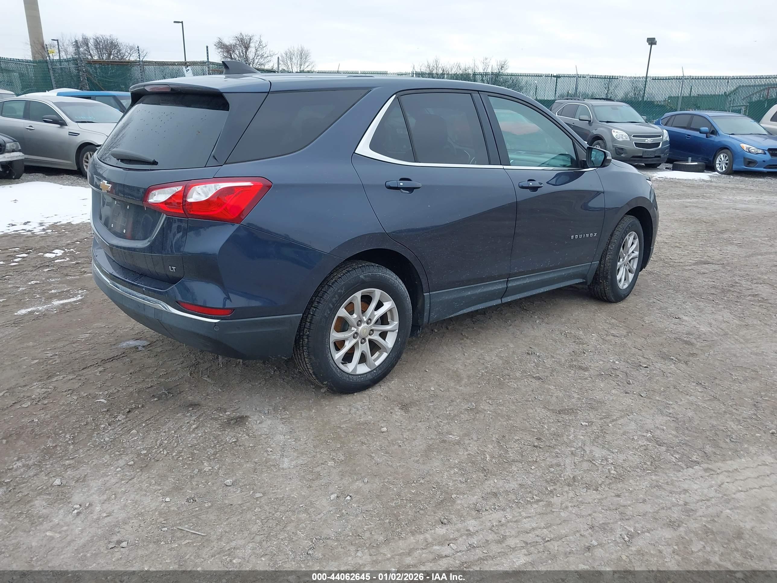 CHEVROLET EQUINOX image 4