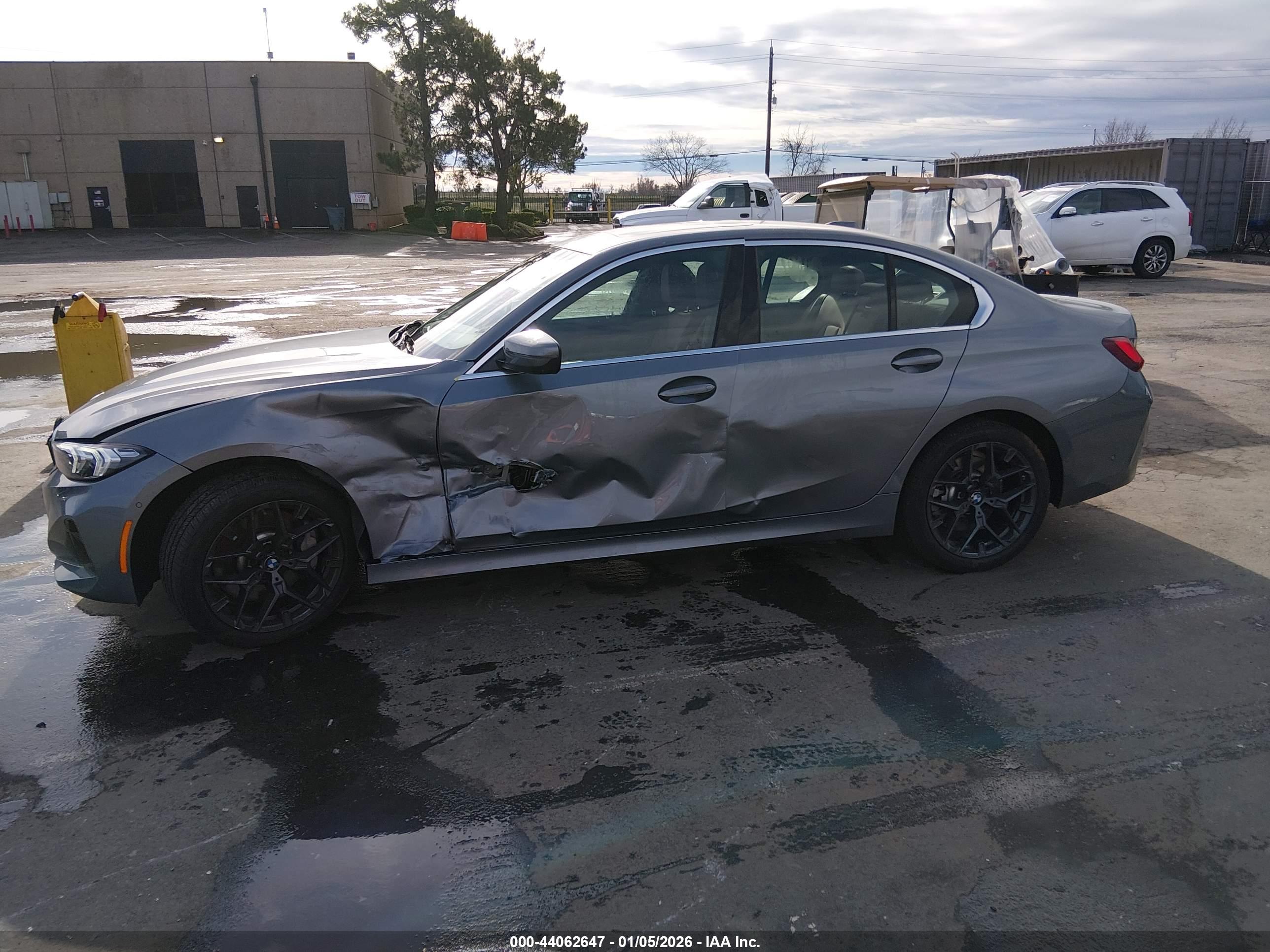 BMW 330I image 6