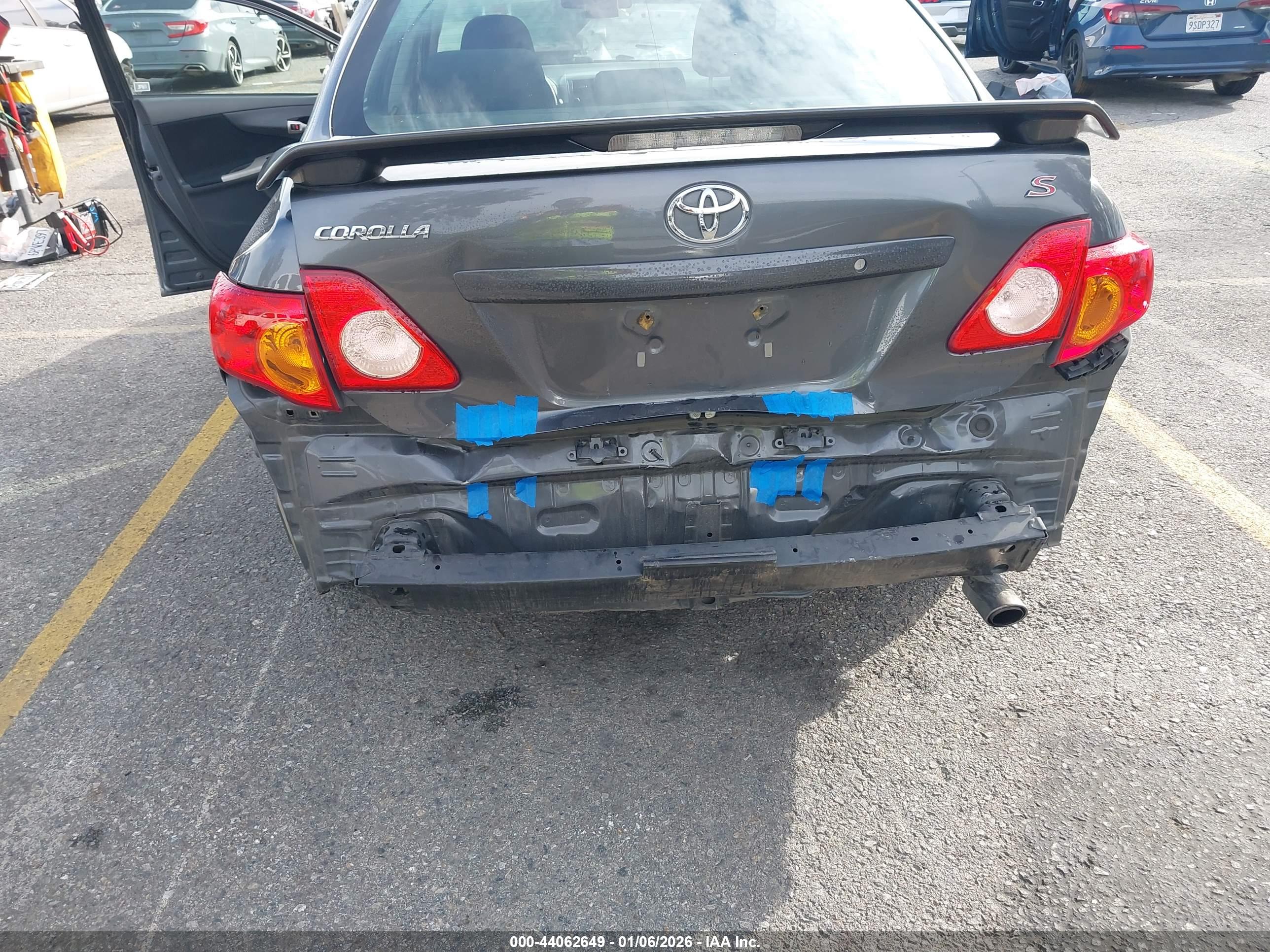 TOYOTA COROLLA image 6
