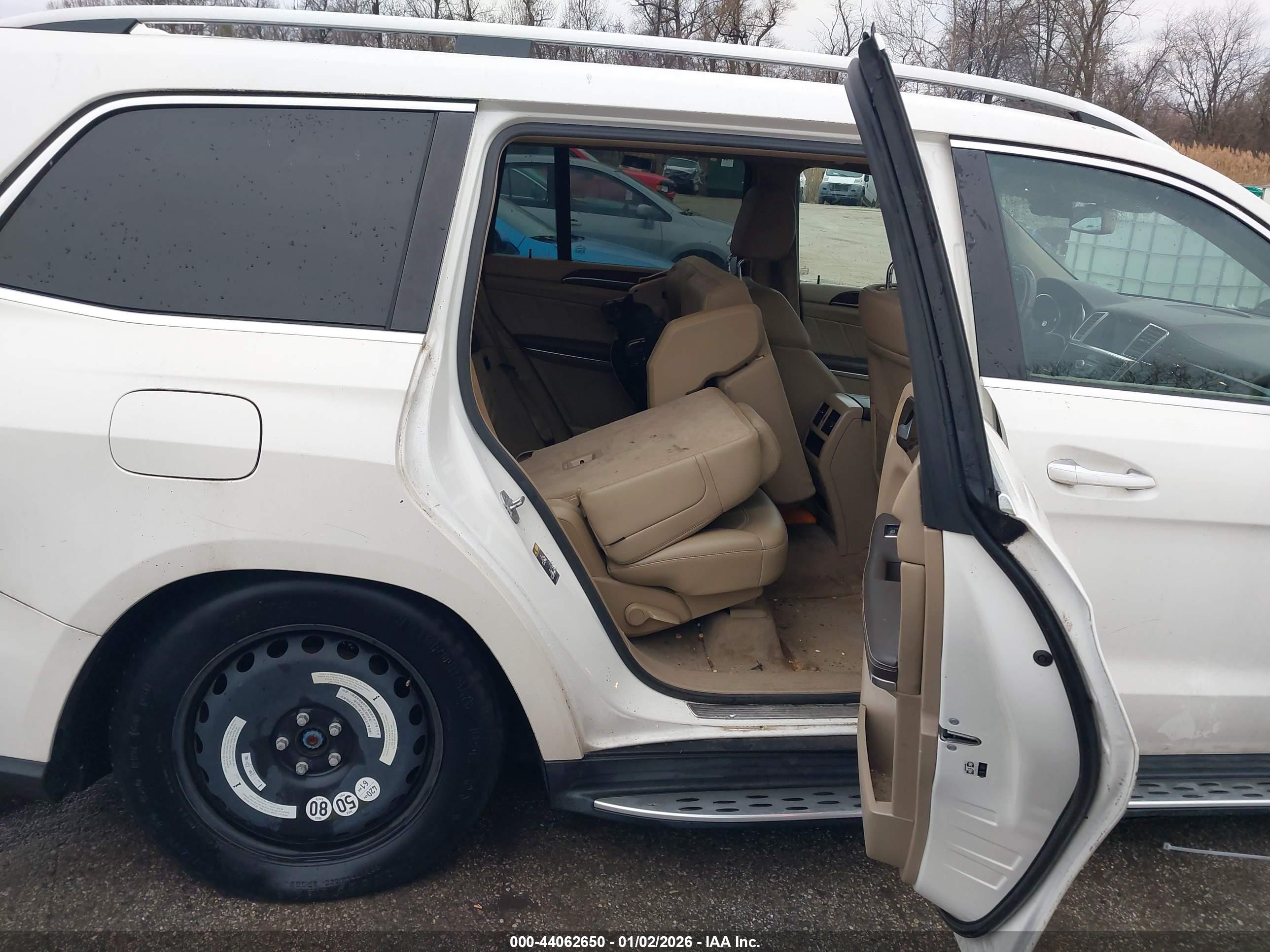 MERCEDES-BENZ GL image 8