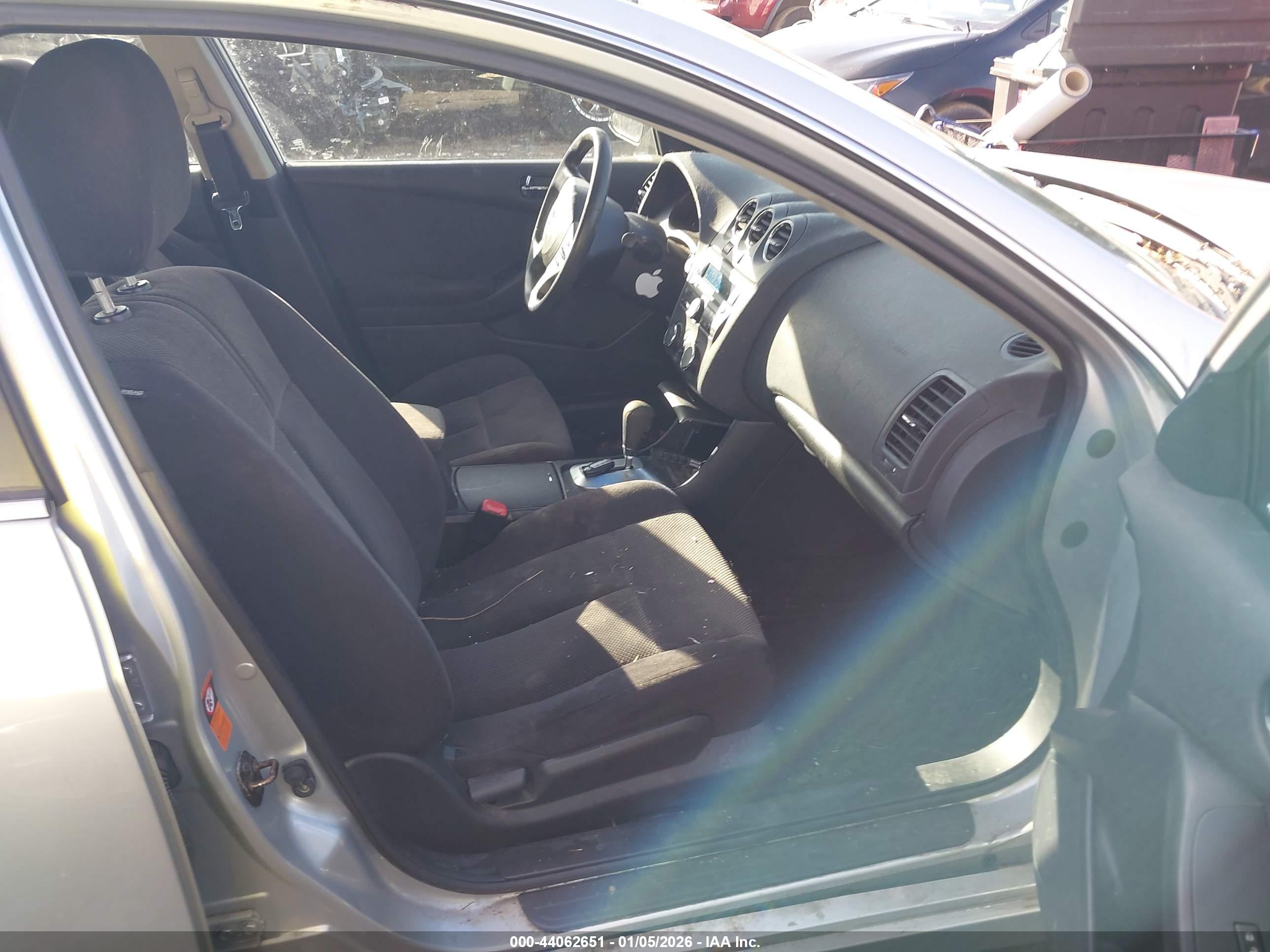 NISSAN ALTIMA image 5