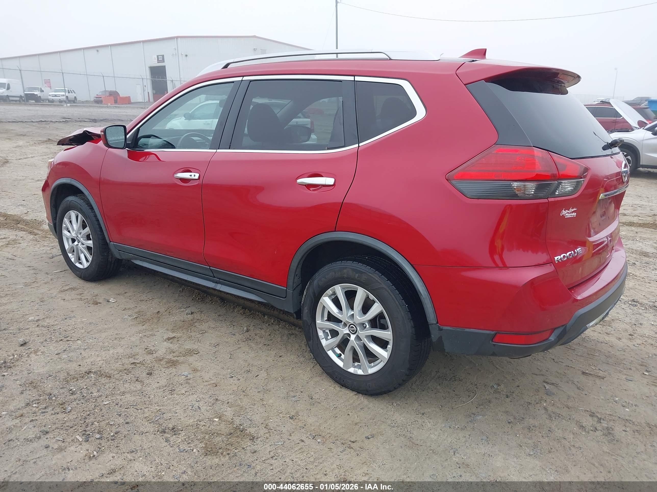NISSAN ROGUE image 3