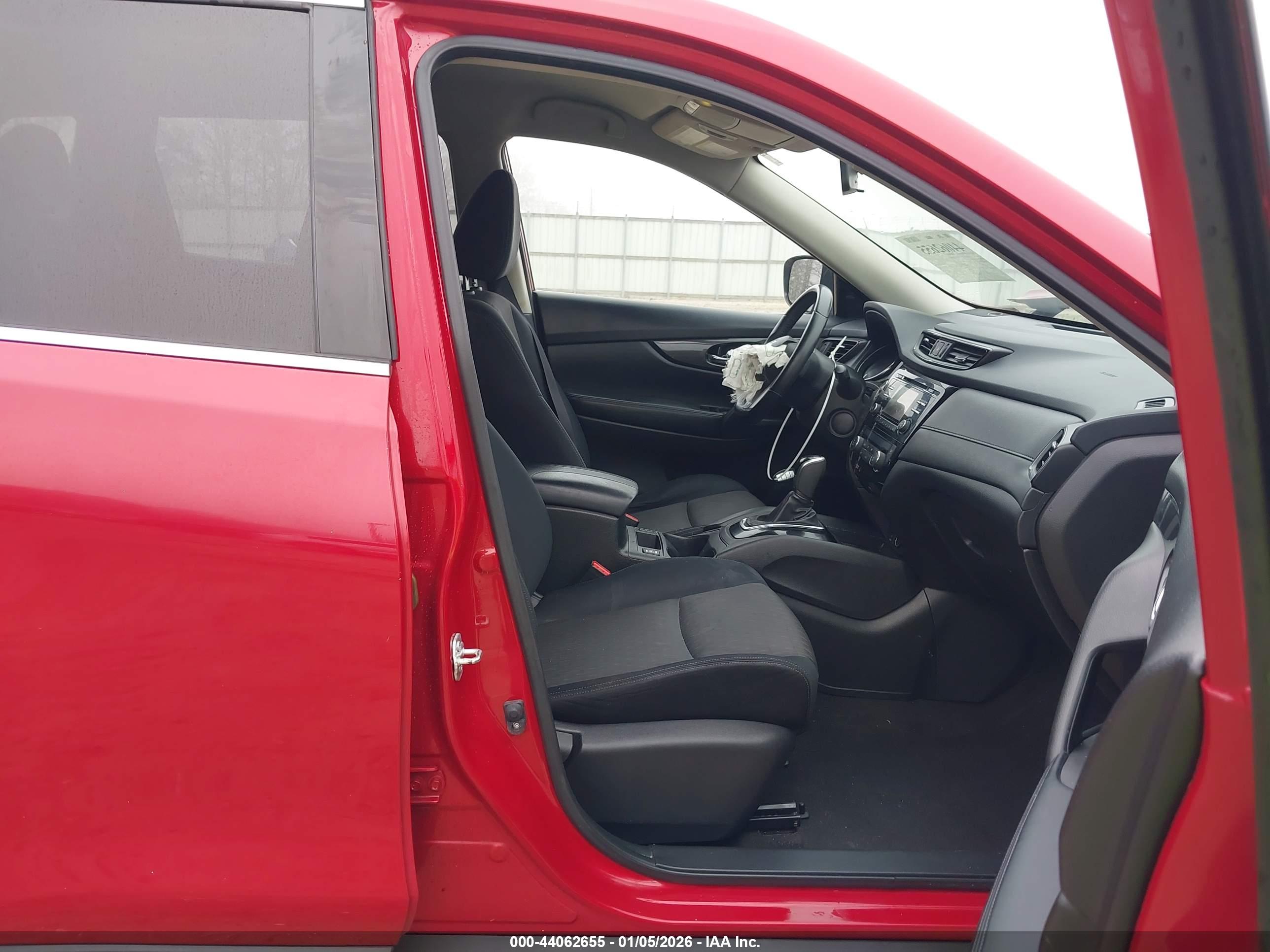 NISSAN ROGUE image 5