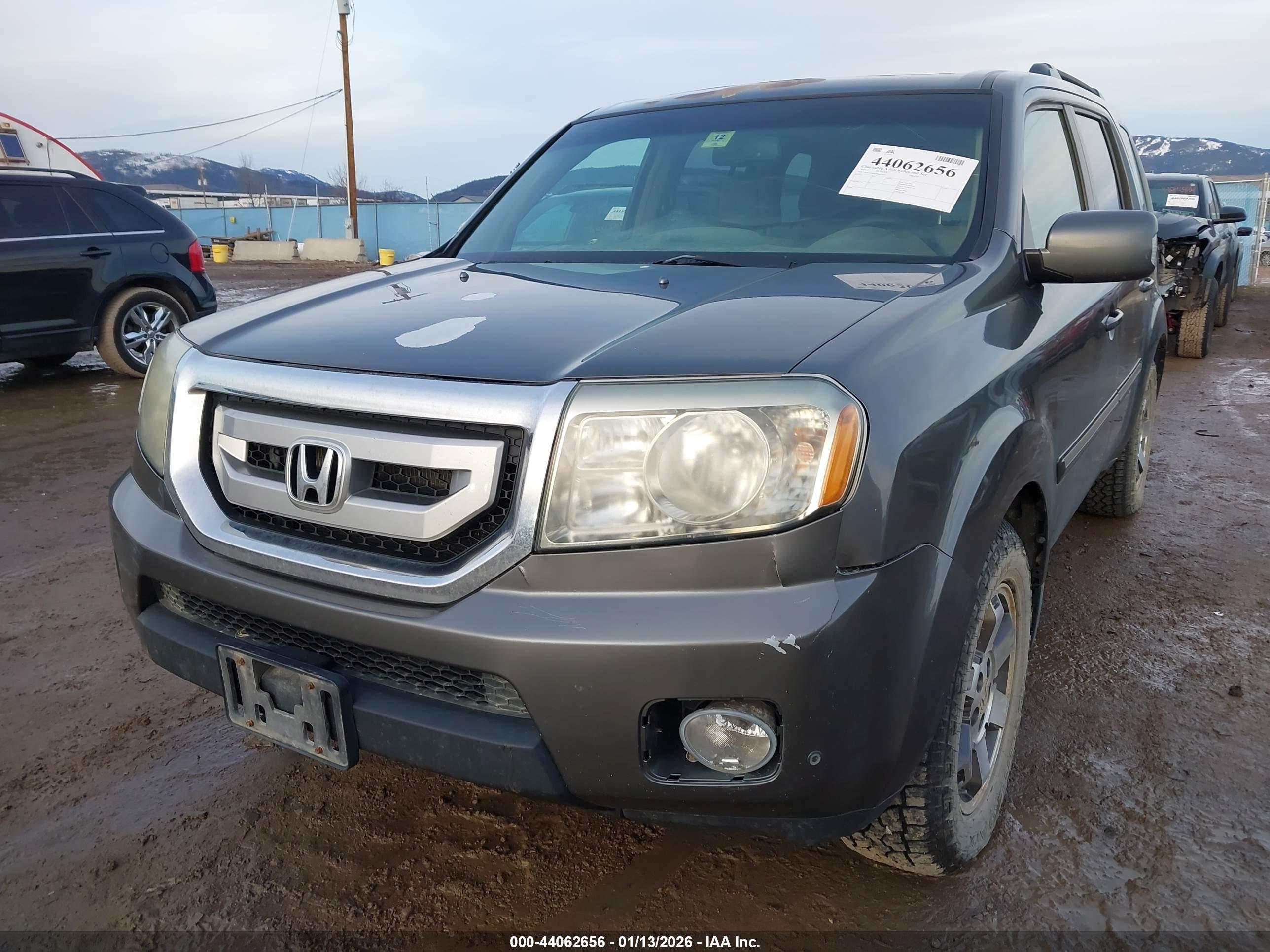 HONDA PILOT image 6
