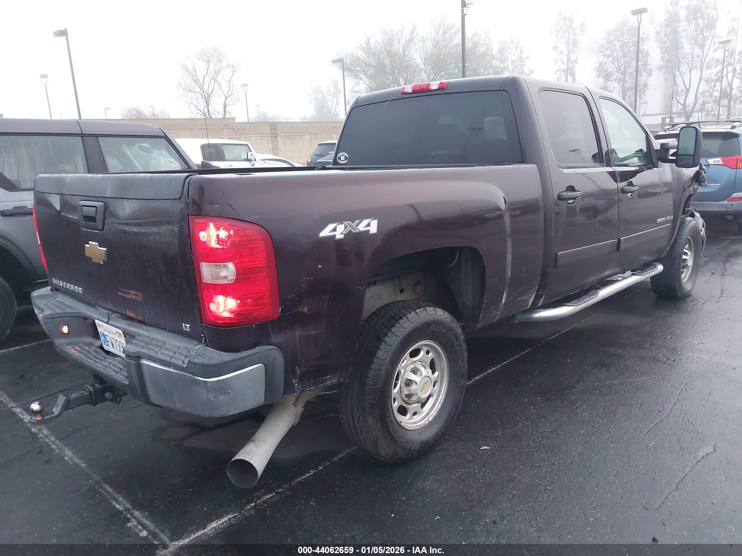 CHEVROLET SILVERADO image 4