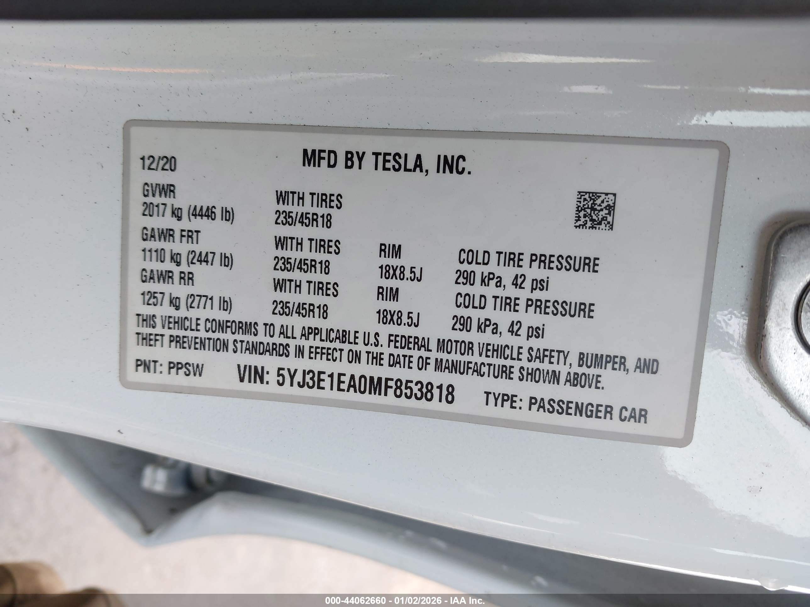 TESLA MODEL image 9