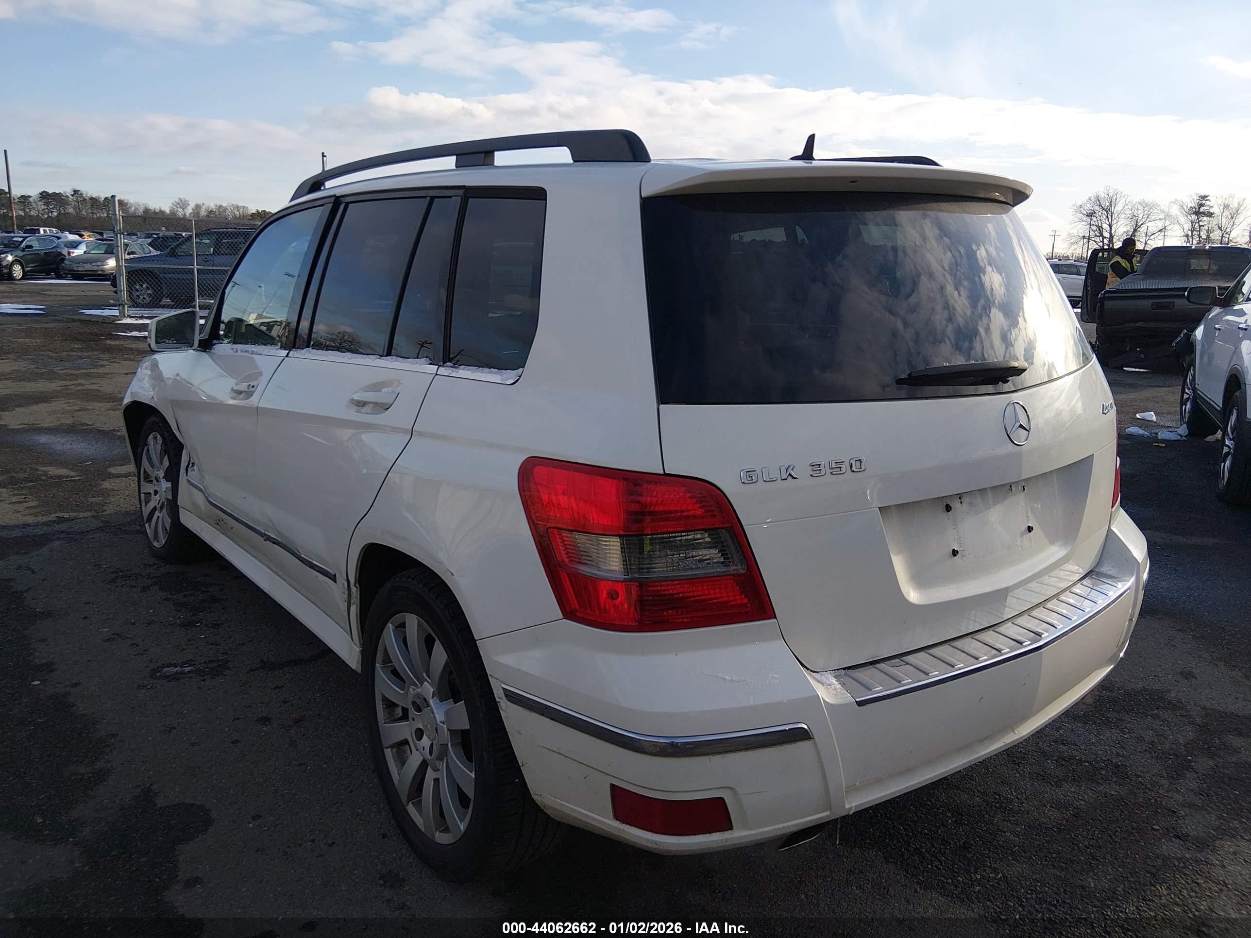 MERCEDES-BENZ GLK image 3