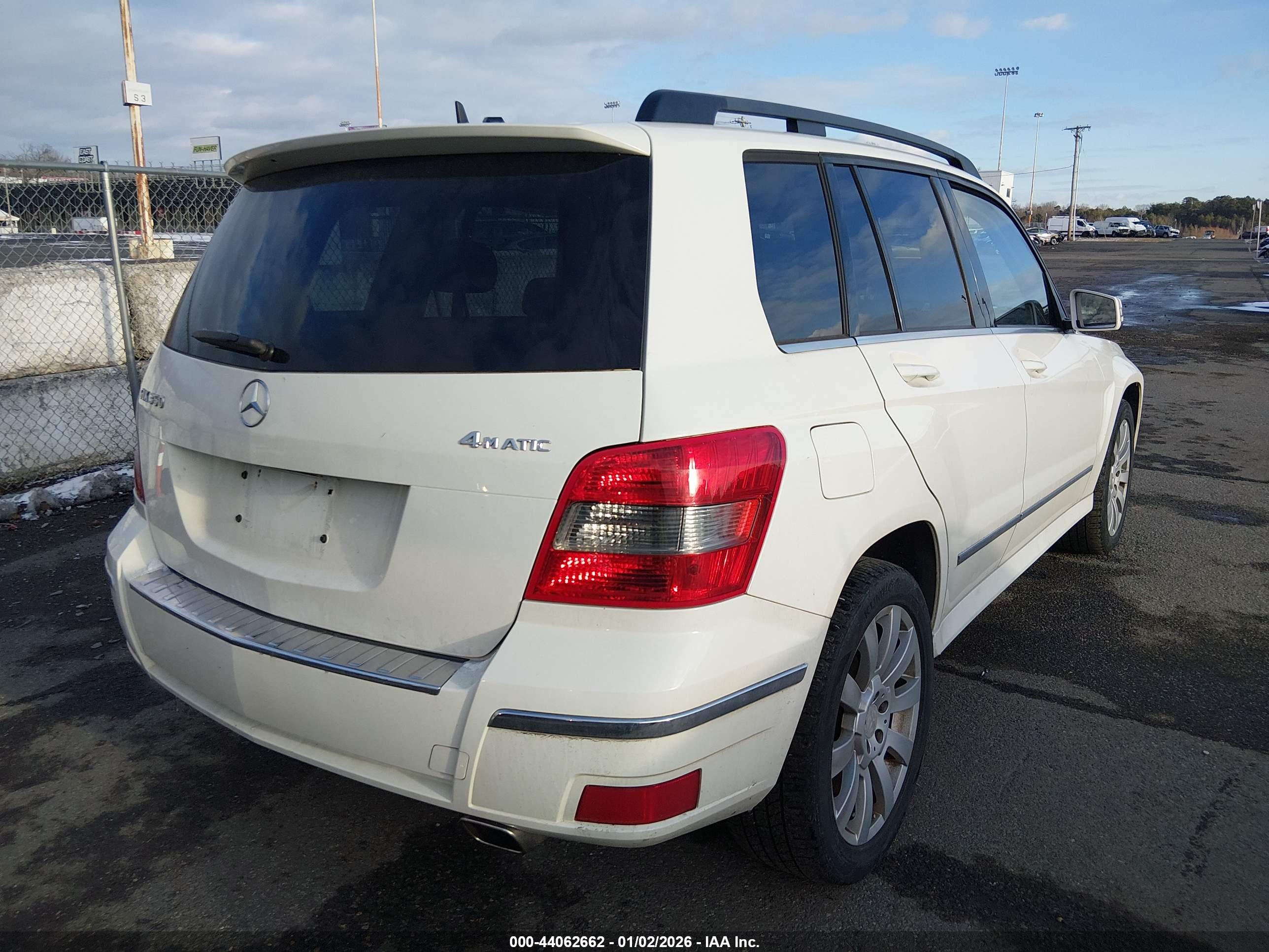 MERCEDES-BENZ GLK image 4