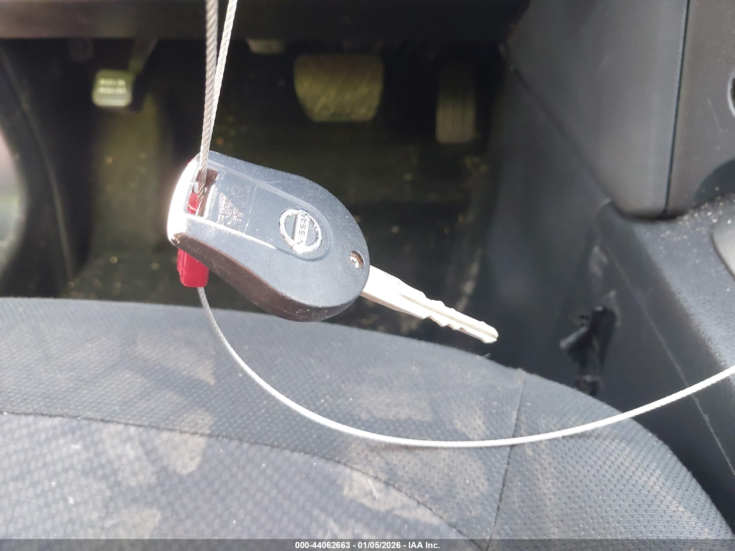 NISSAN ROGUE image 11