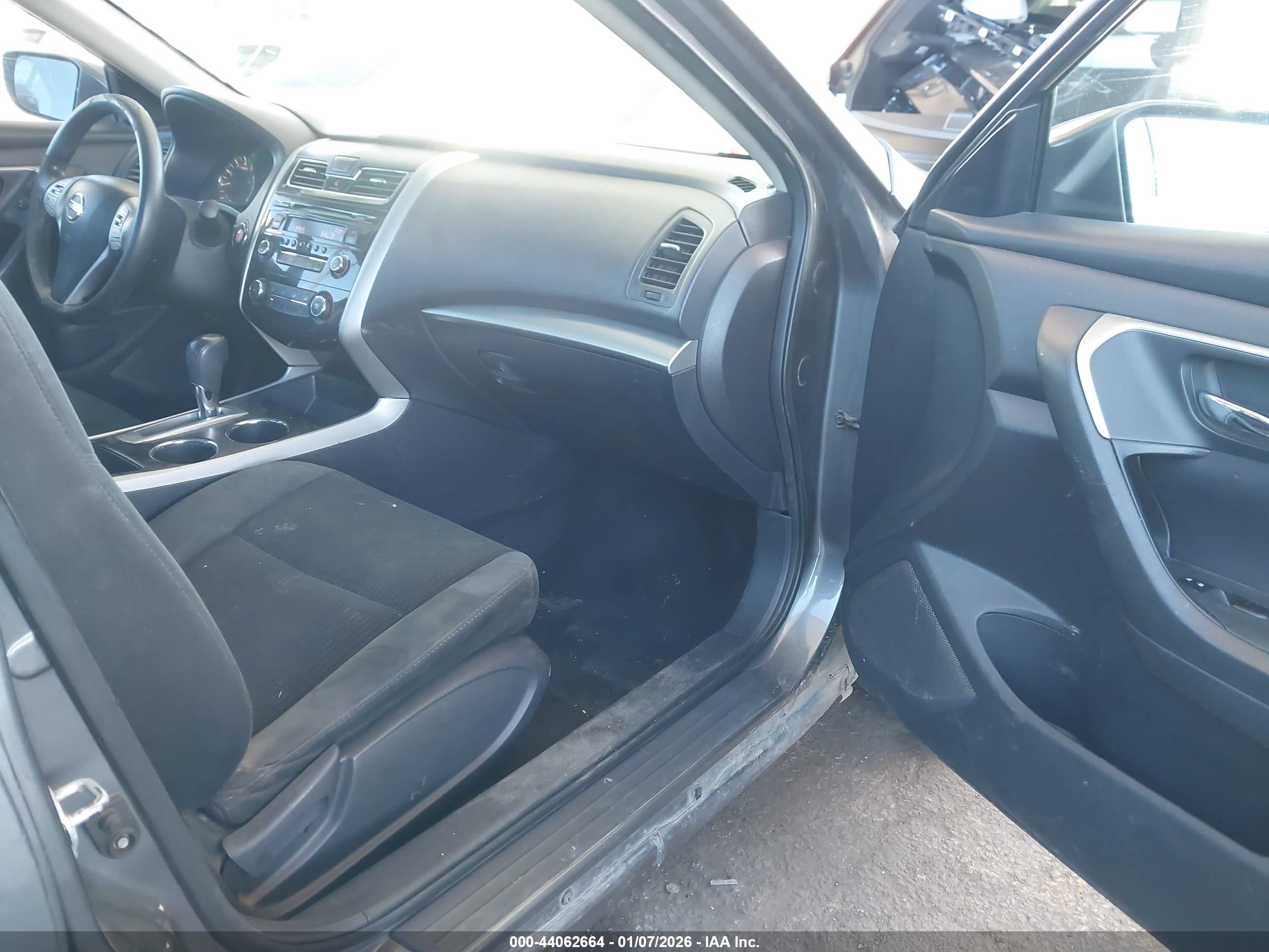 NISSAN ALTIMA image 5