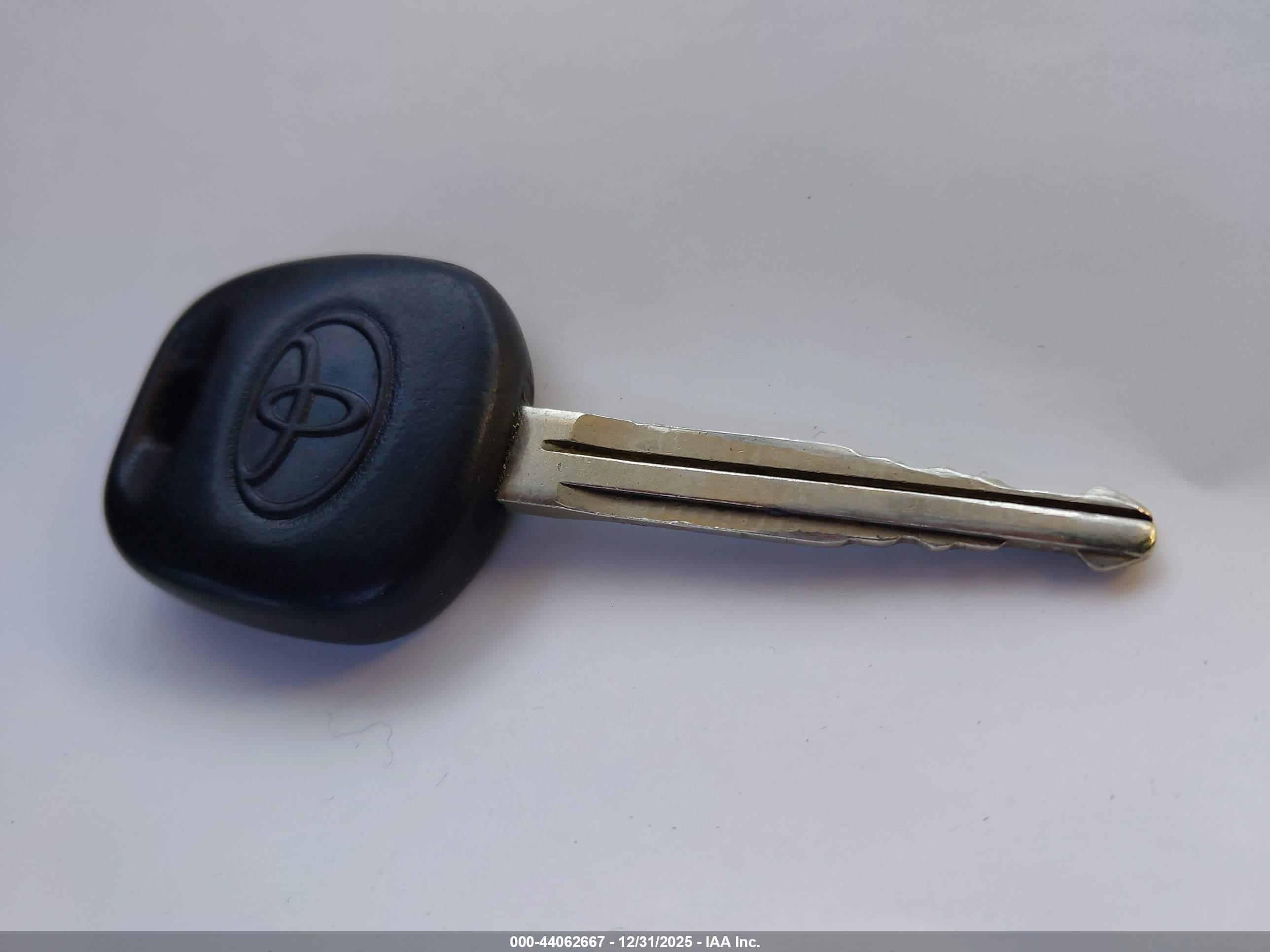 TOYOTA COROLLA image 11