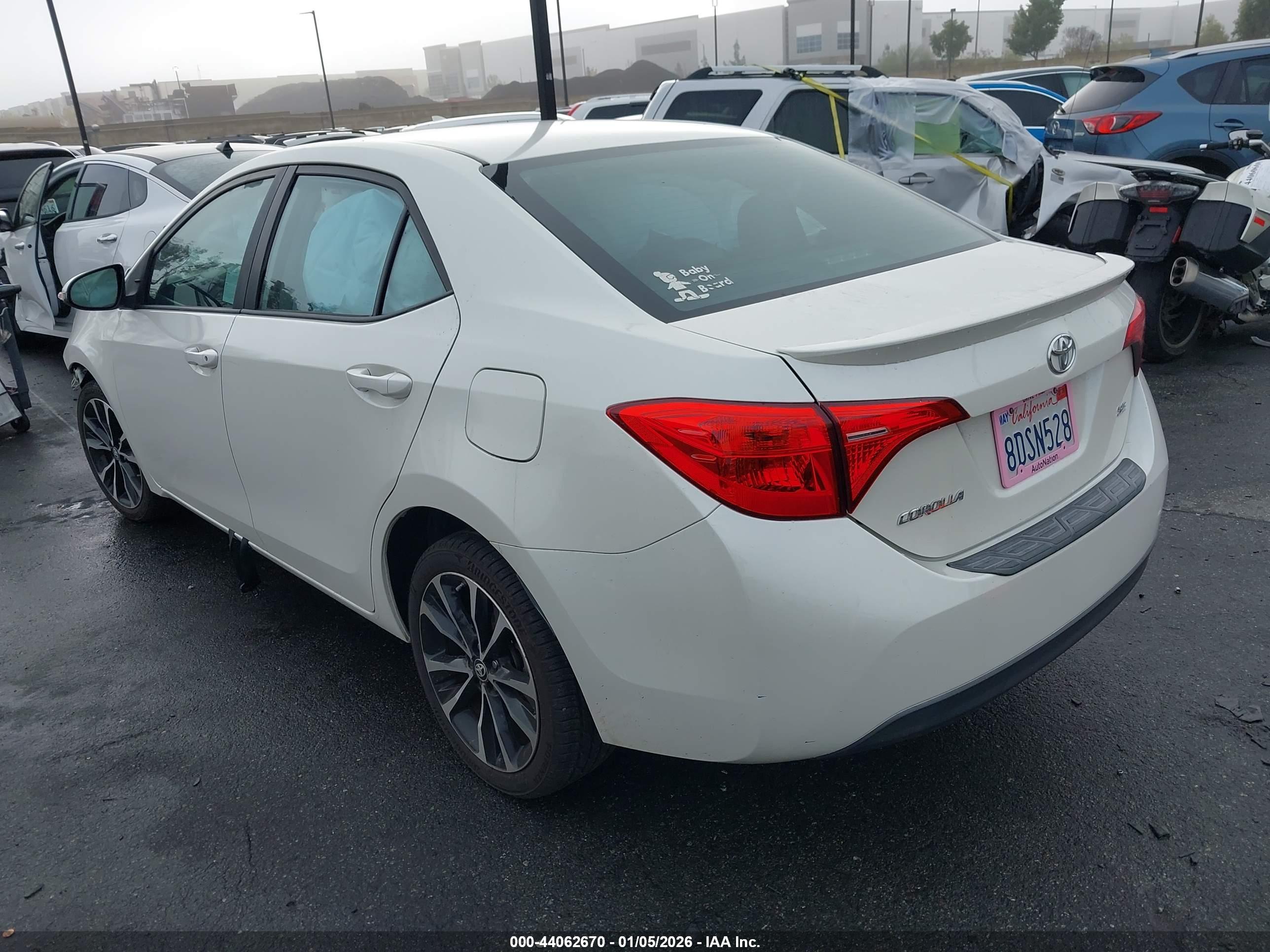 TOYOTA COROLLA image 3