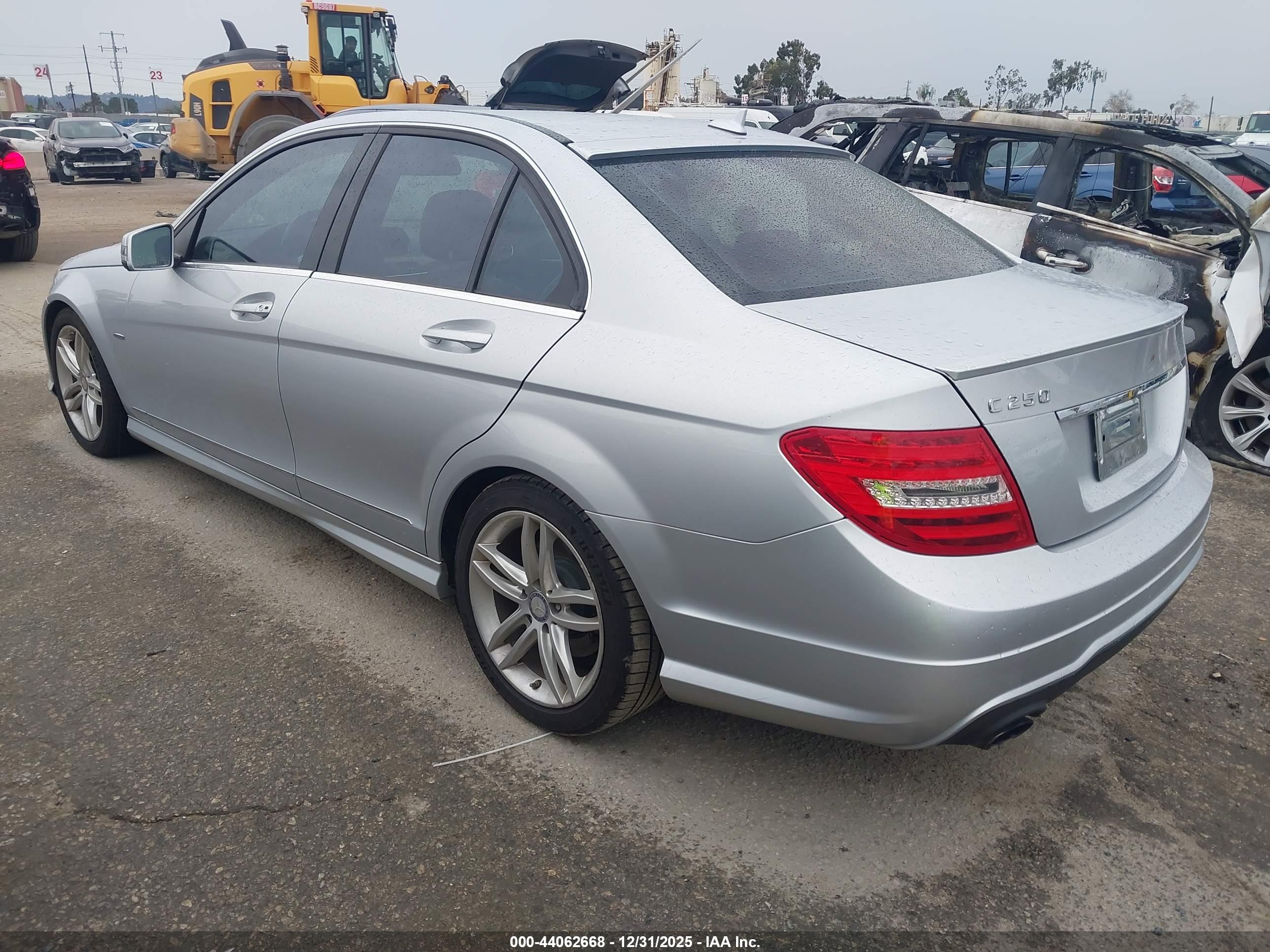 MERCEDES-BENZ C image 3