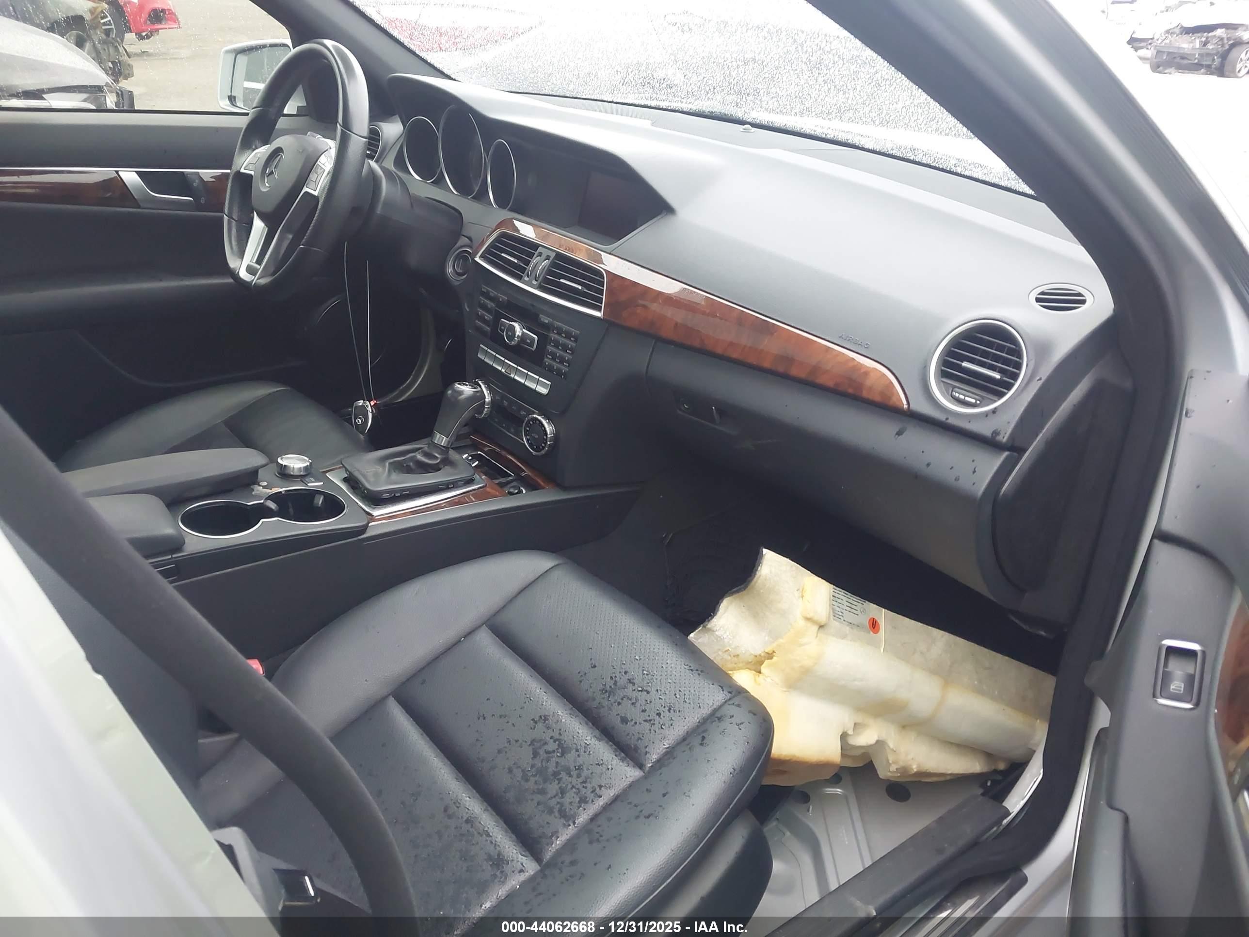 MERCEDES-BENZ C image 5