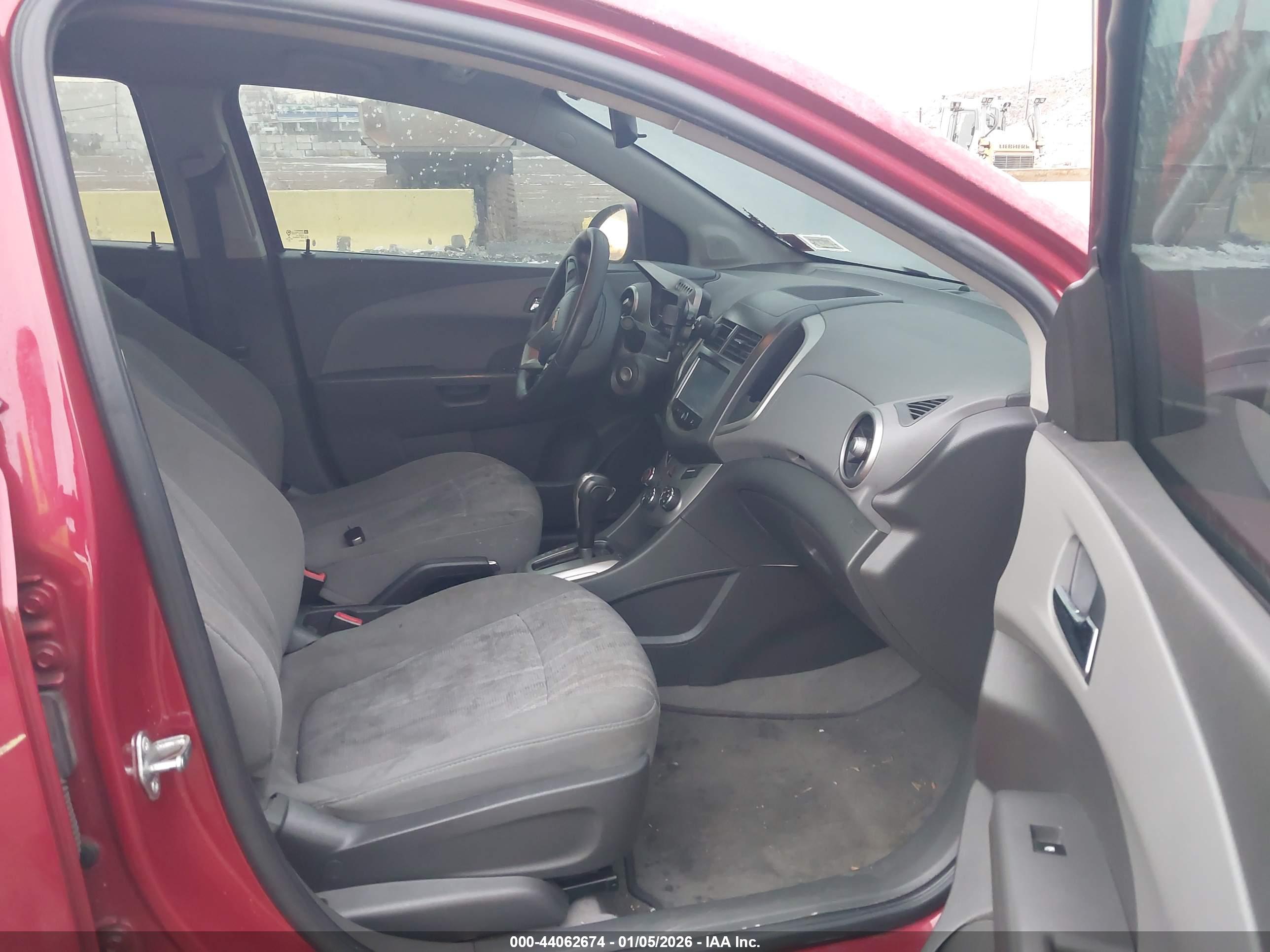 CHEVROLET SONIC image 5
