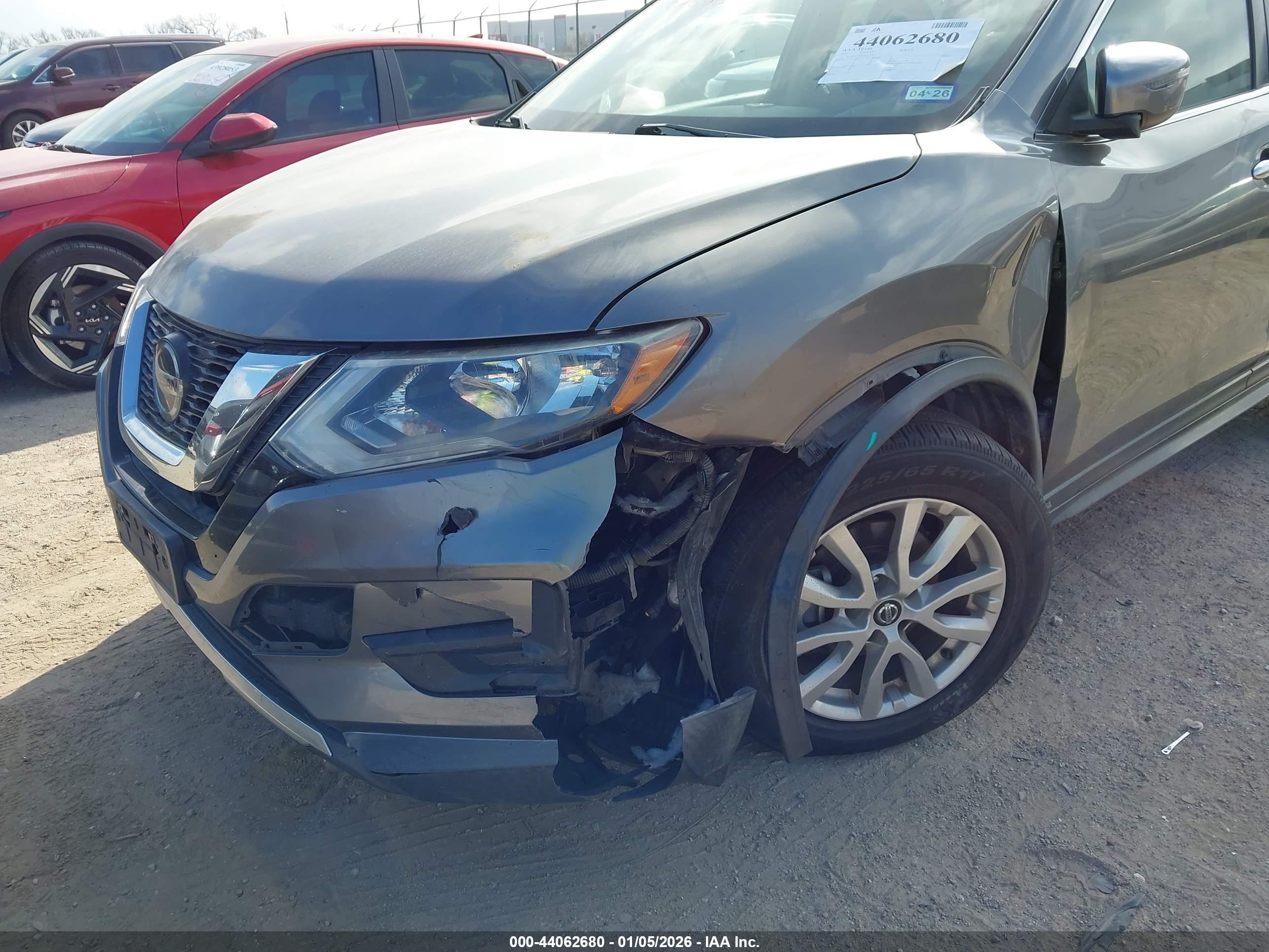 NISSAN ROGUE image 6