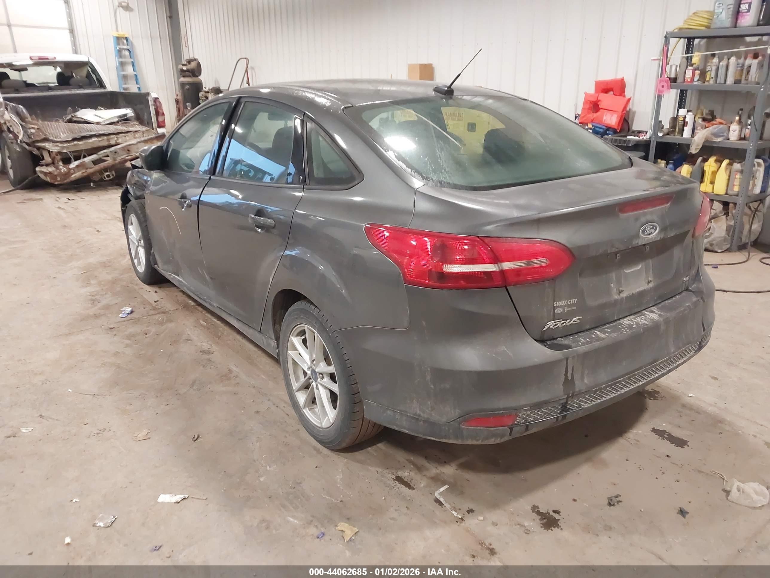 FORD FOCUS image 3