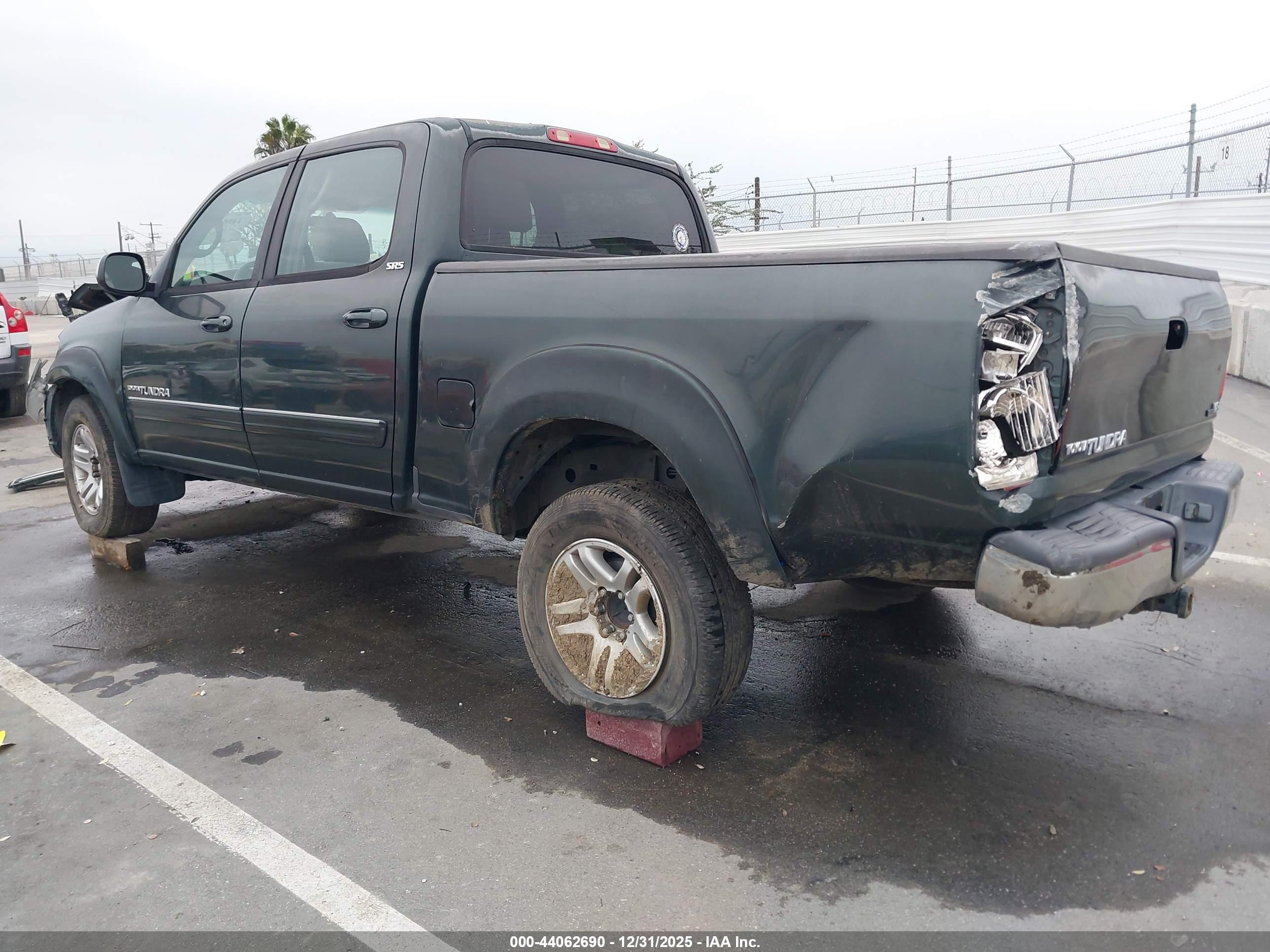 TOYOTA TUNDRA image 3
