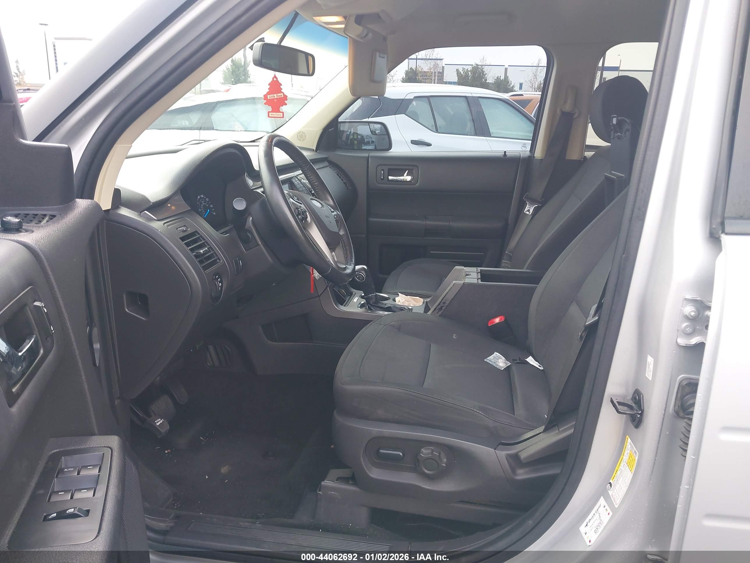 FORD FLEX image 5