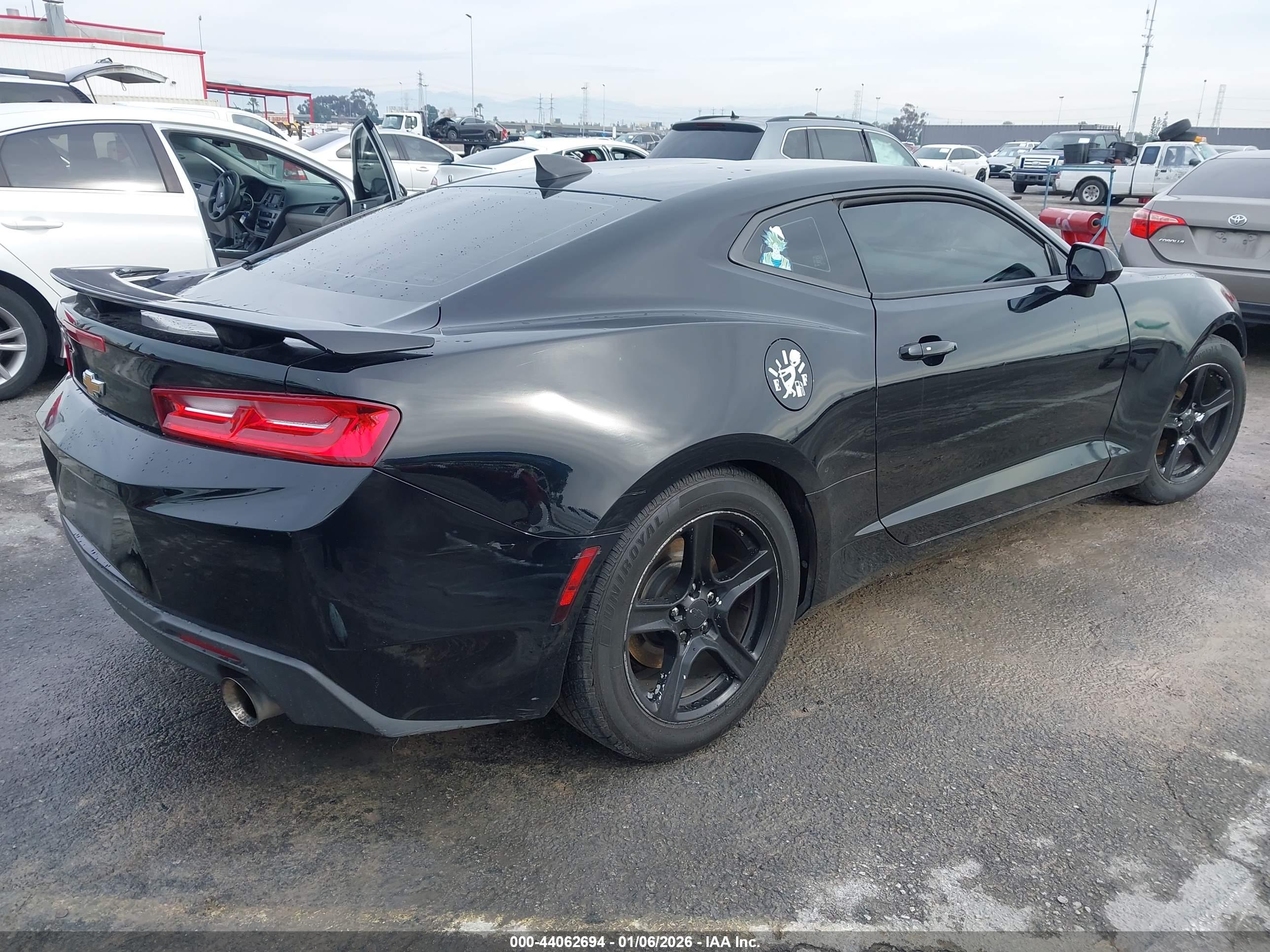 CHEVROLET CAMARO image 4
