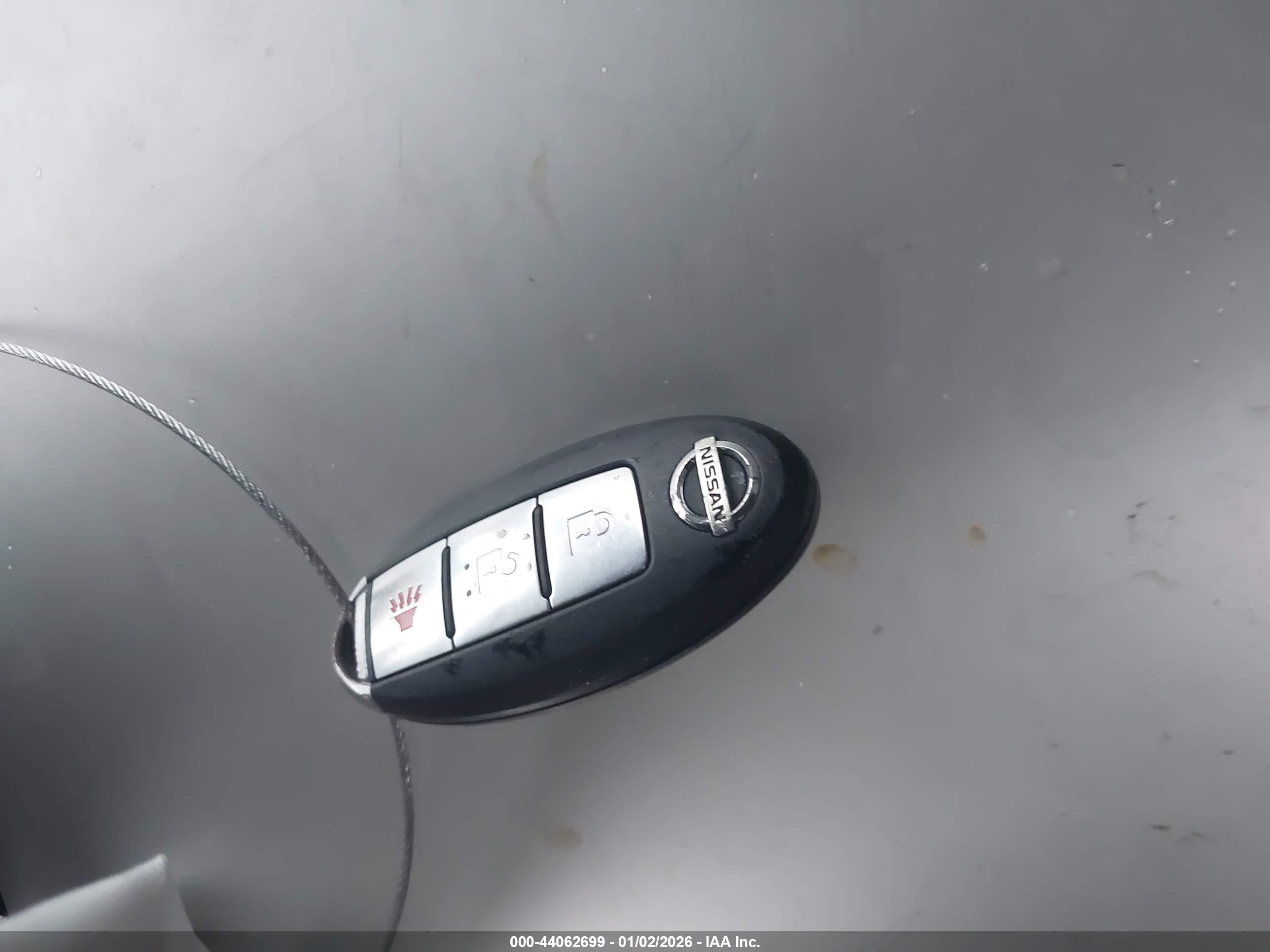 NISSAN ROGUE image 11