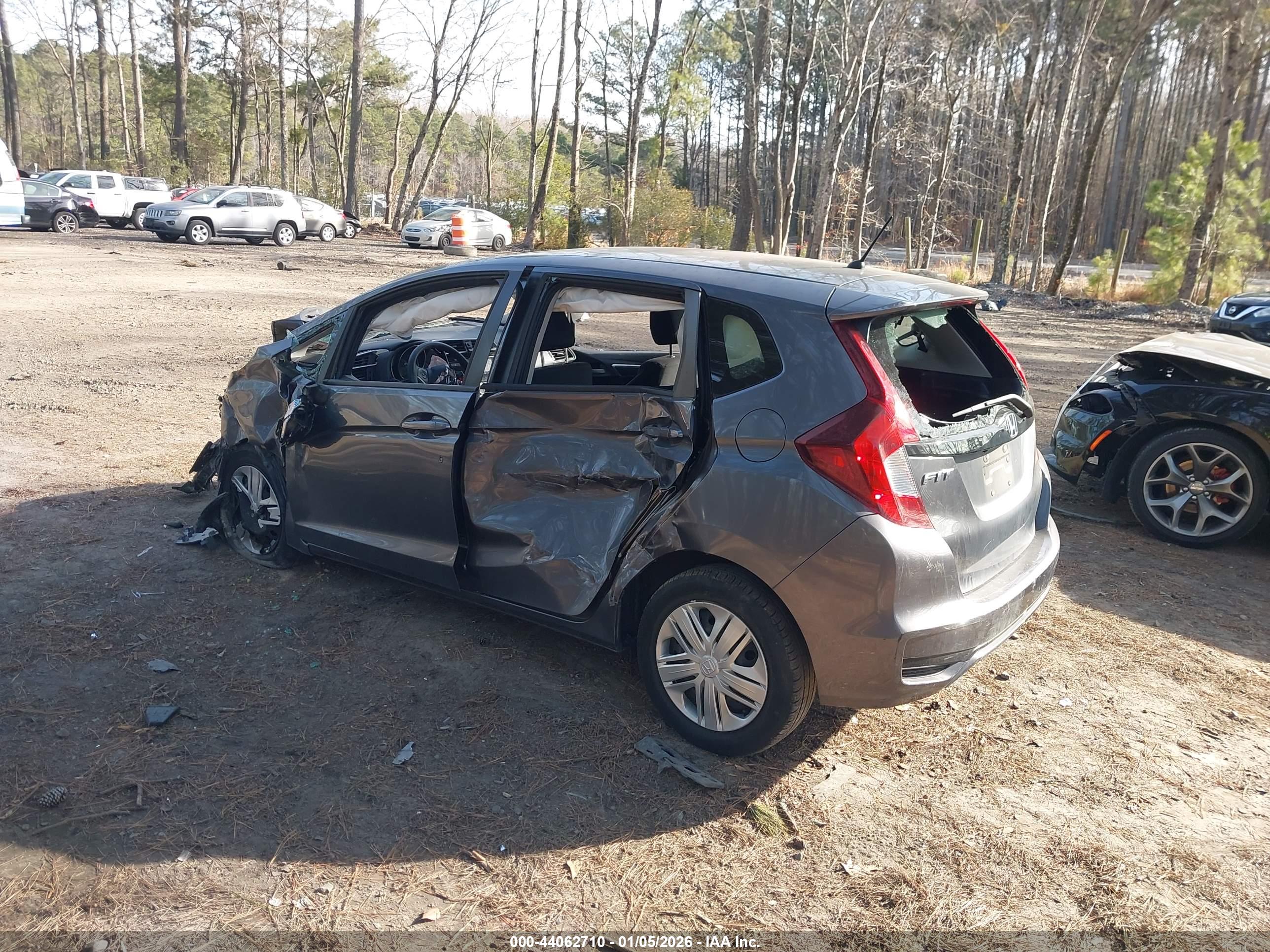 HONDA FIT image 3