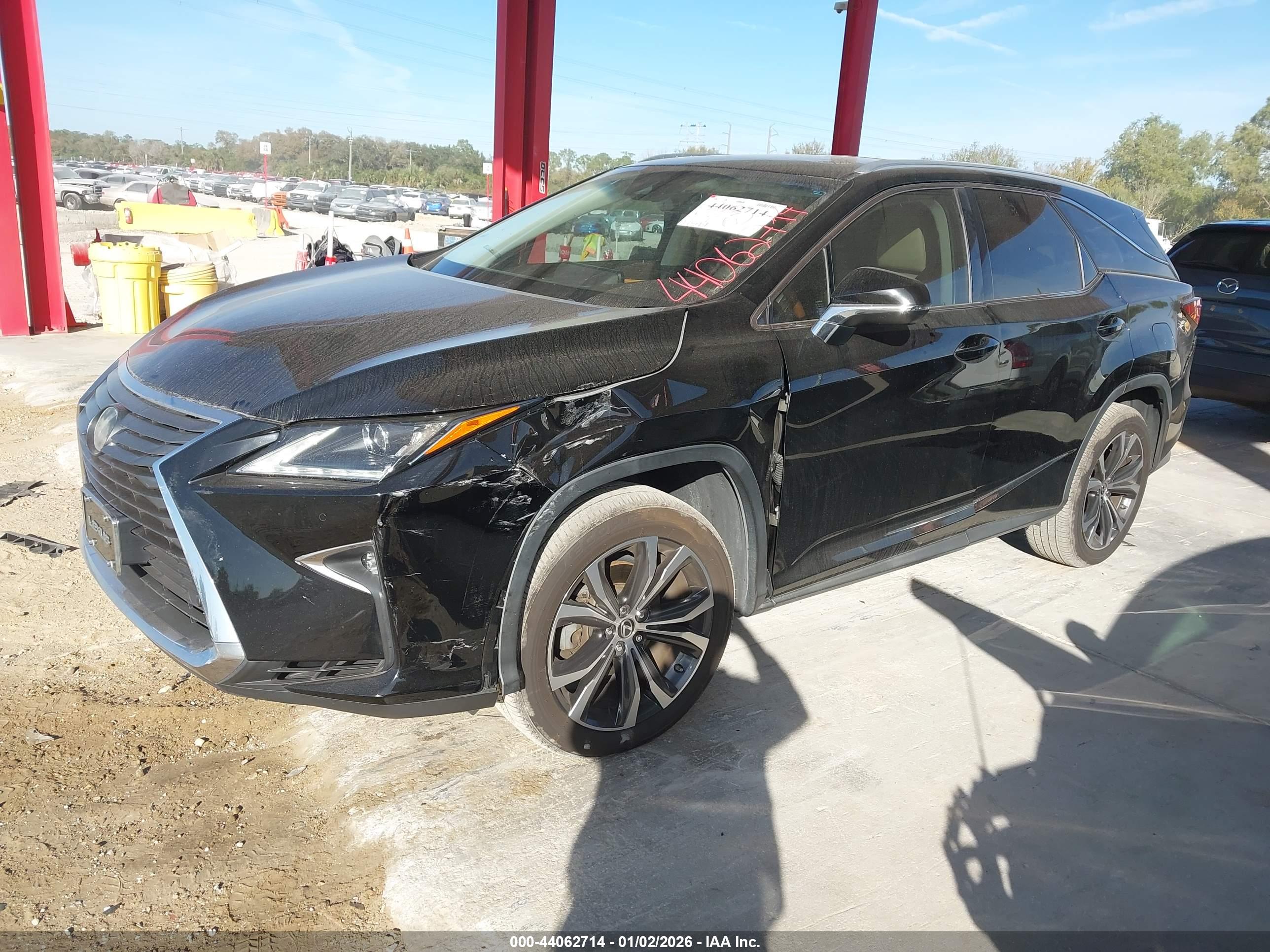LEXUS RX image 2