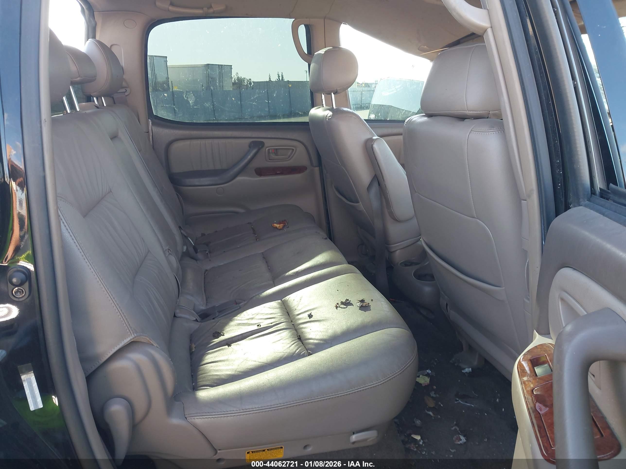 TOYOTA TUNDRA image 8