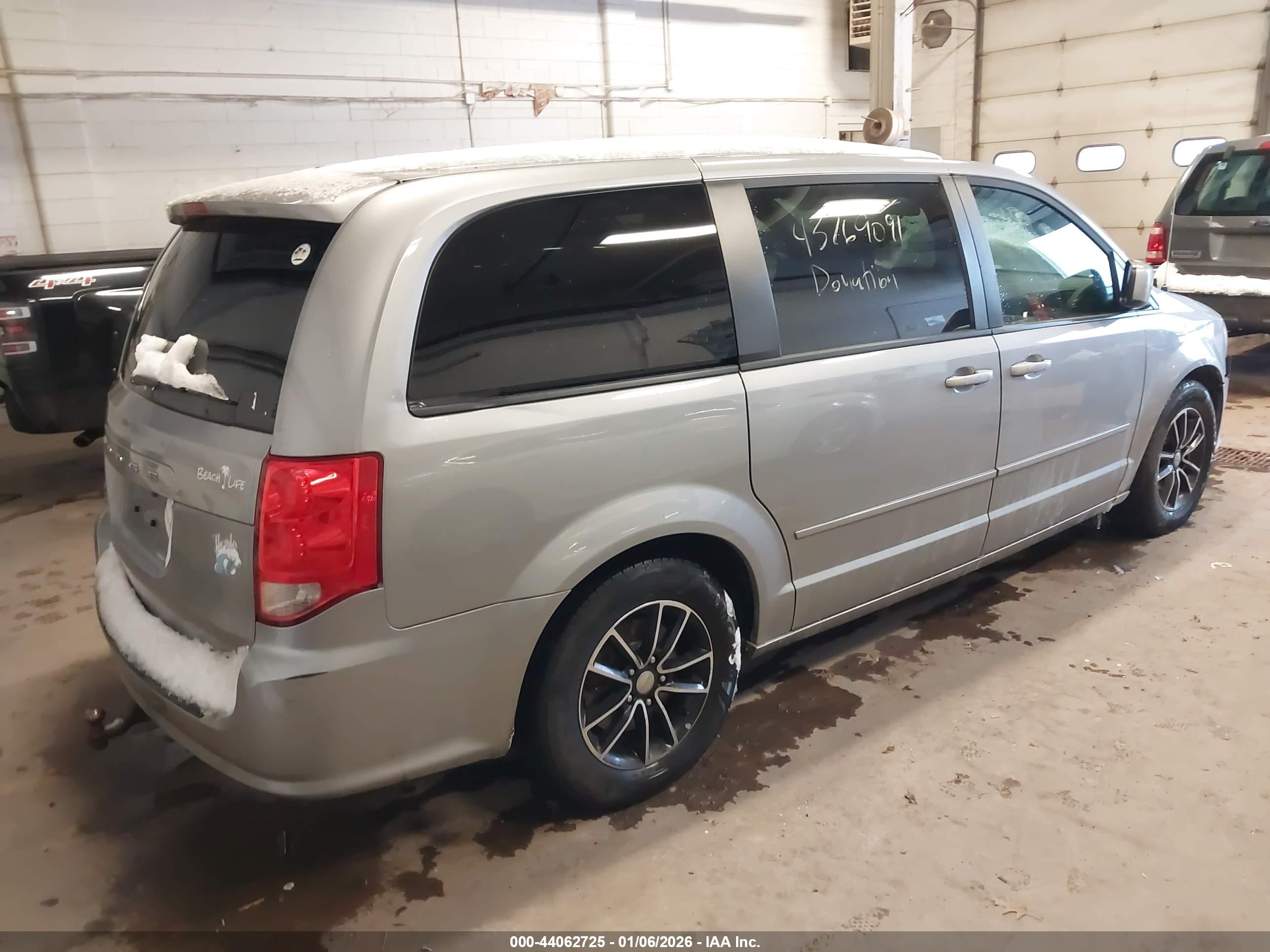DODGE GRAND image 4
