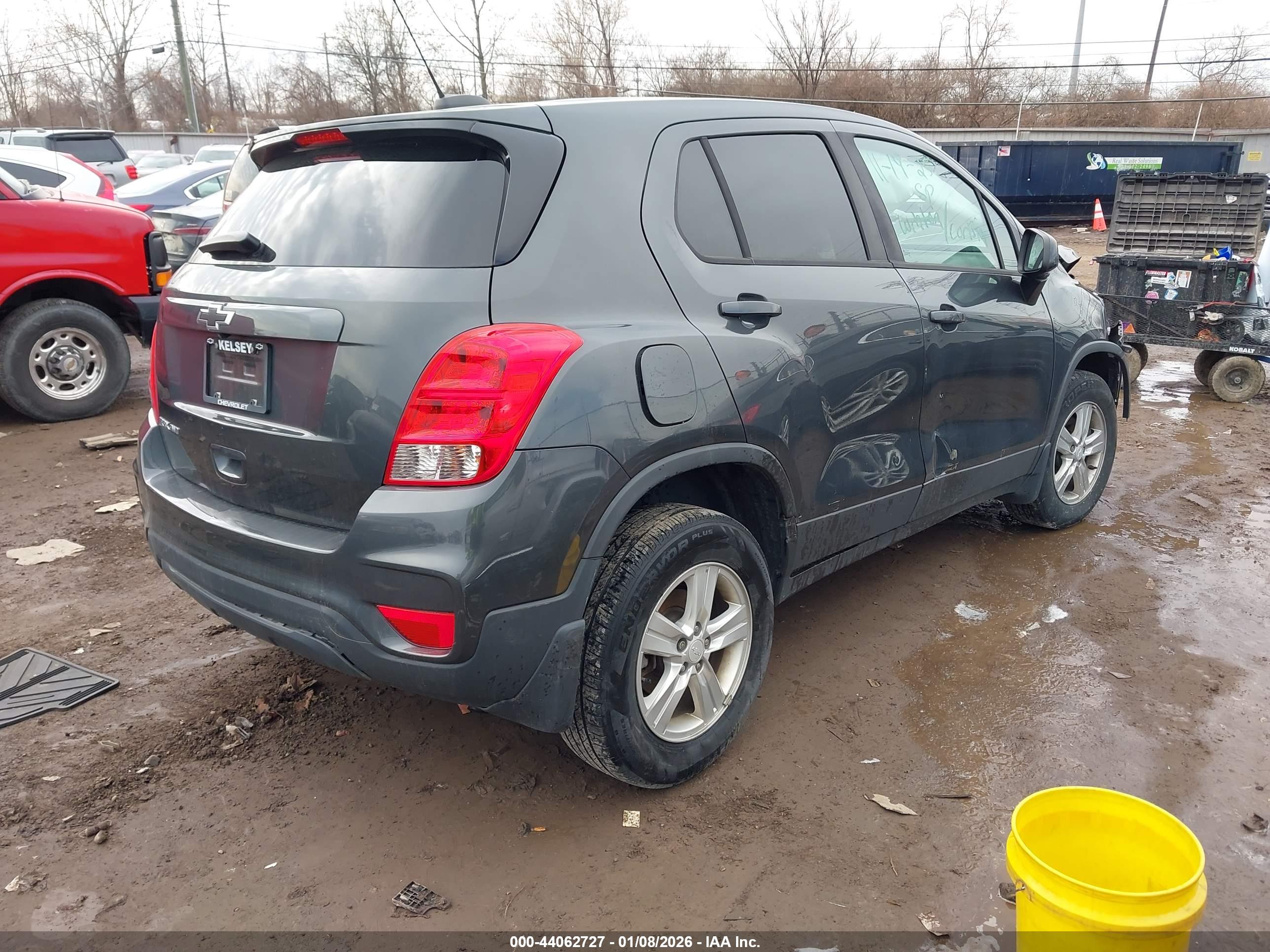 CHEVROLET TRAX image 4