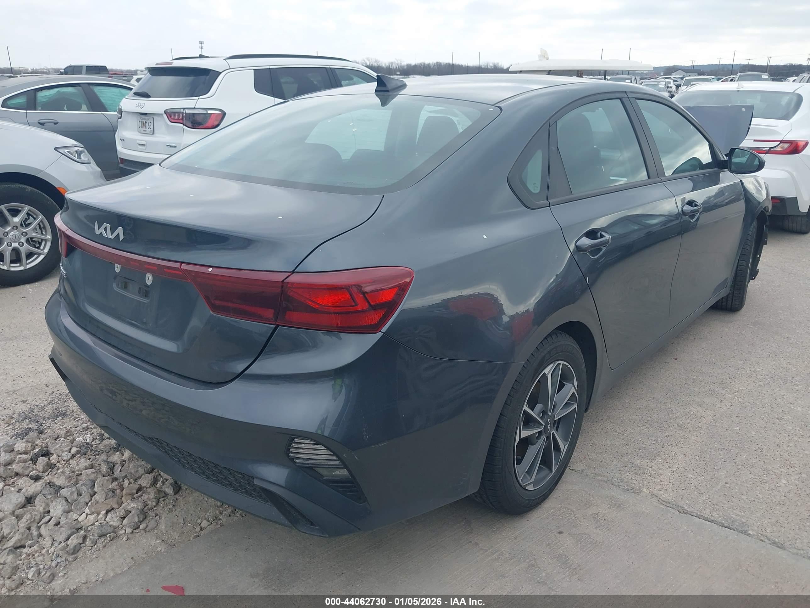 KIA FORTE image 4