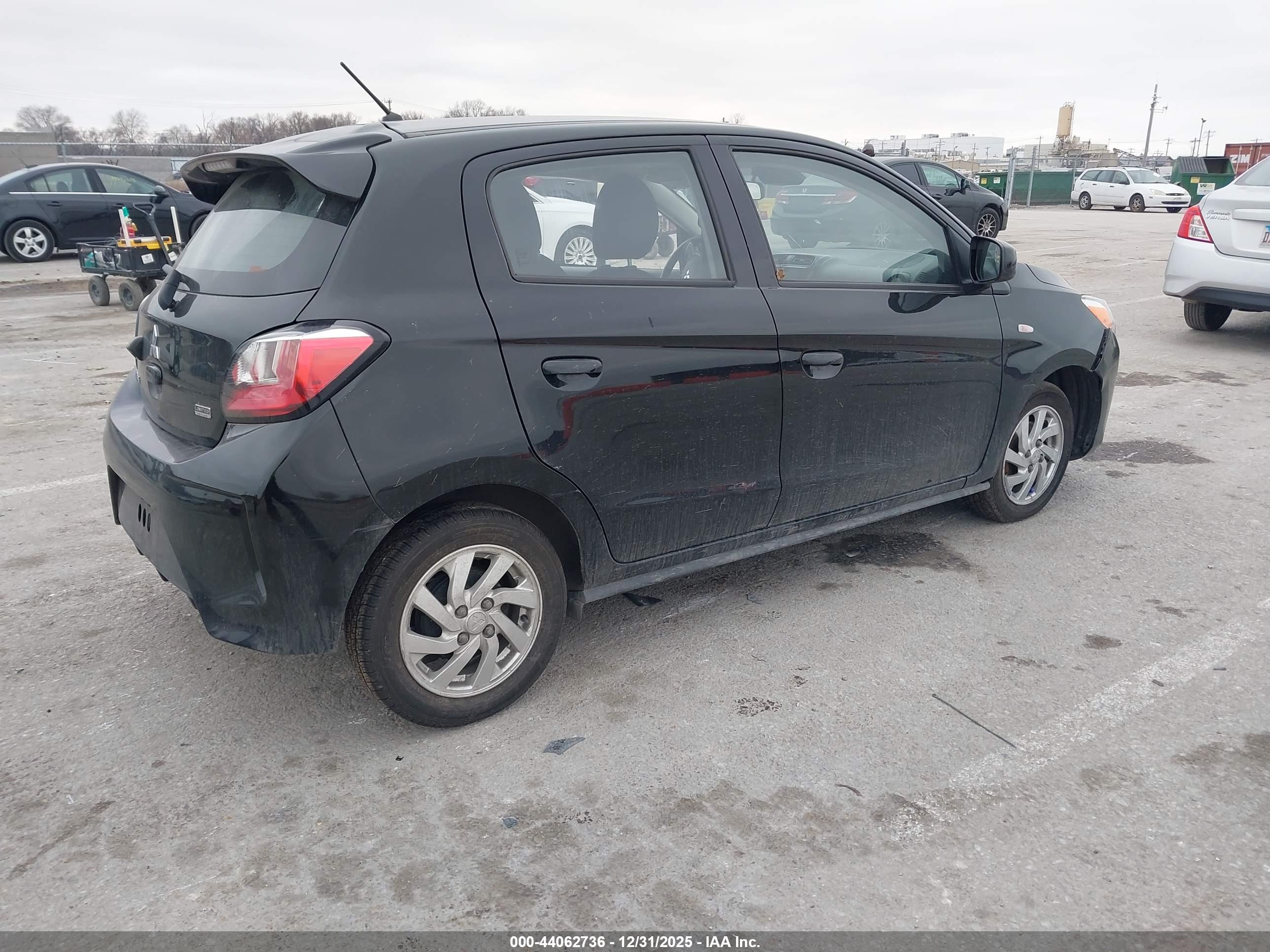 MITSUBISHI MIRAGE image 4