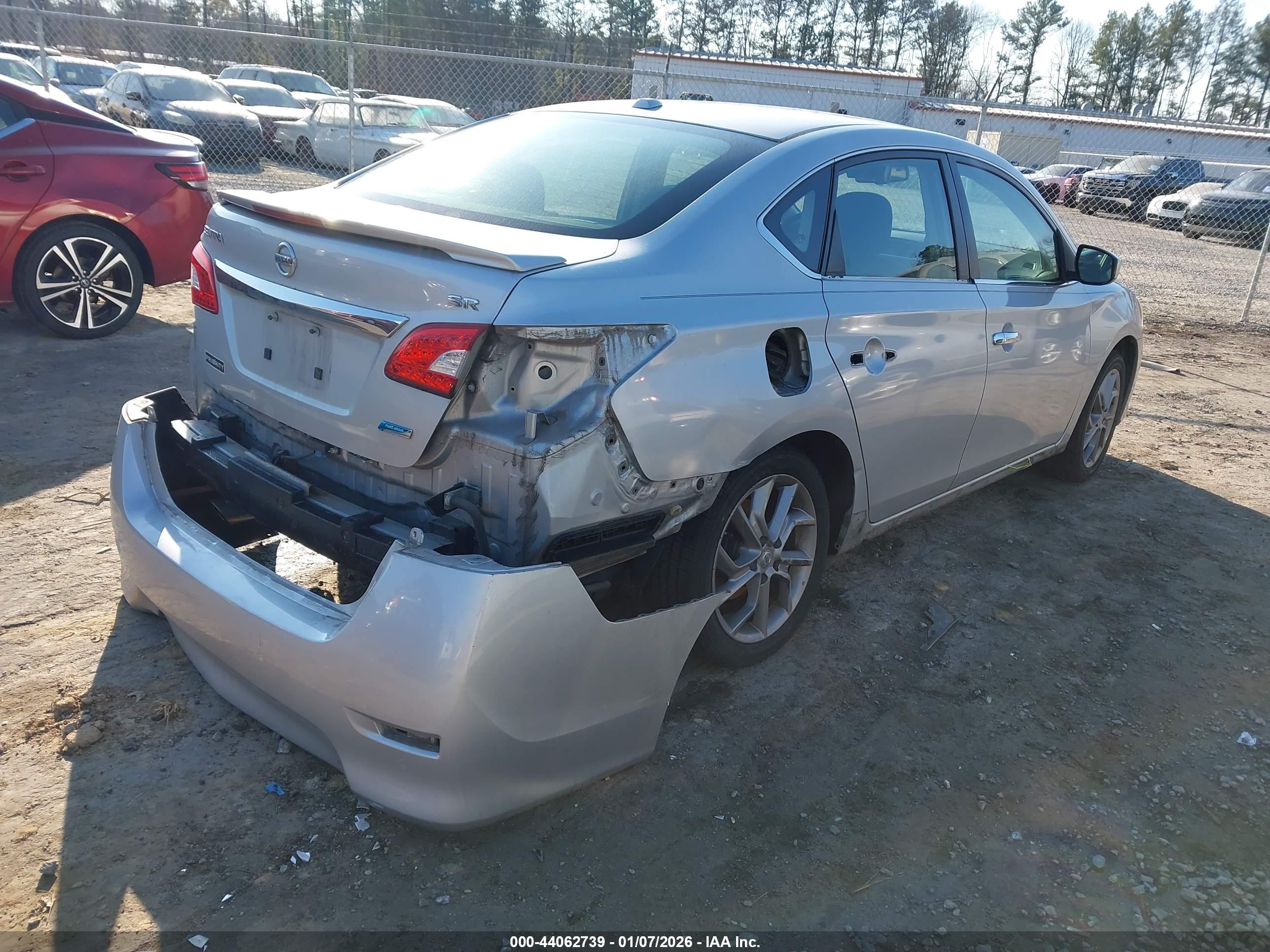 NISSAN SENTRA image 4