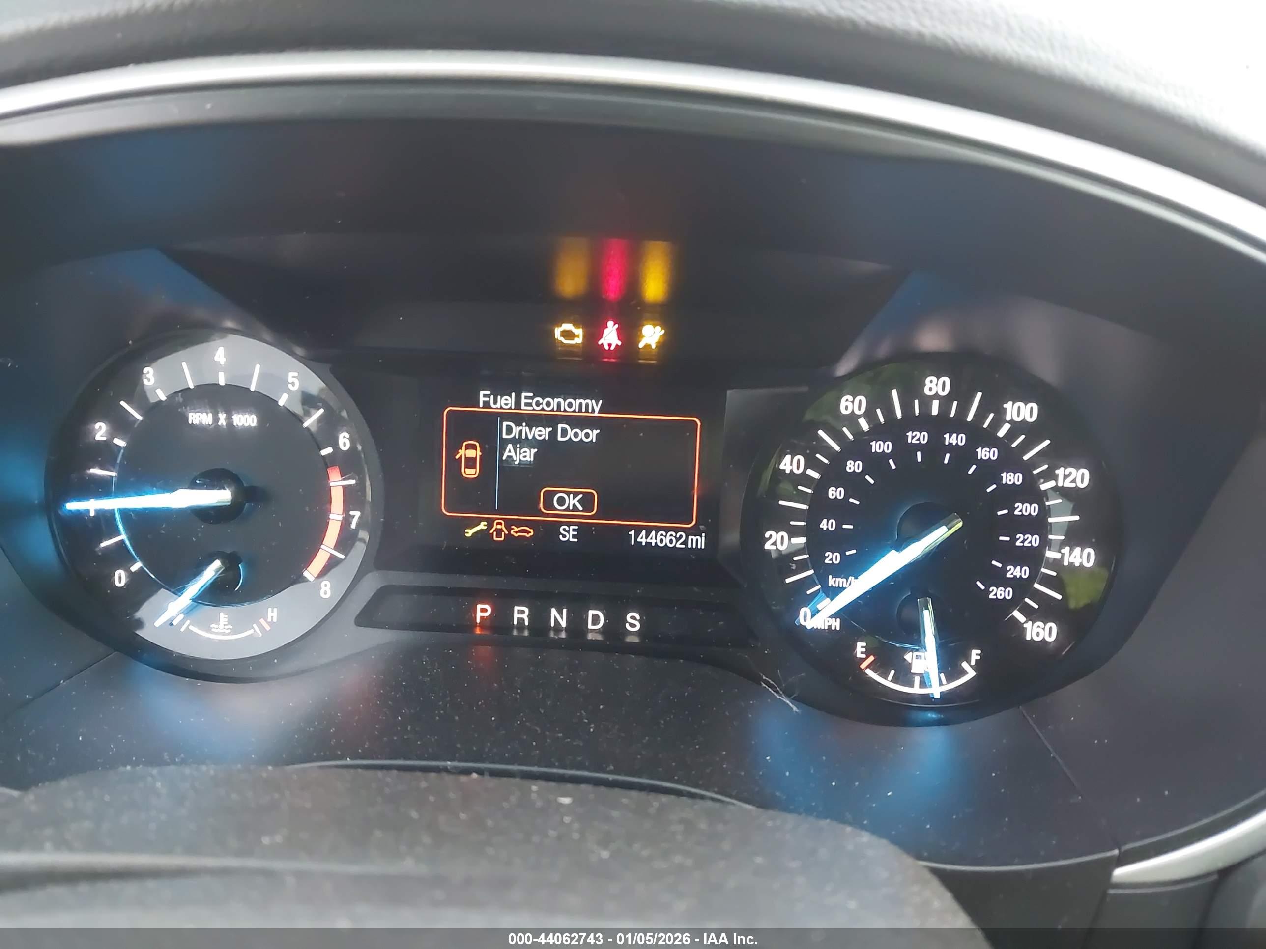 FORD FUSION image 7