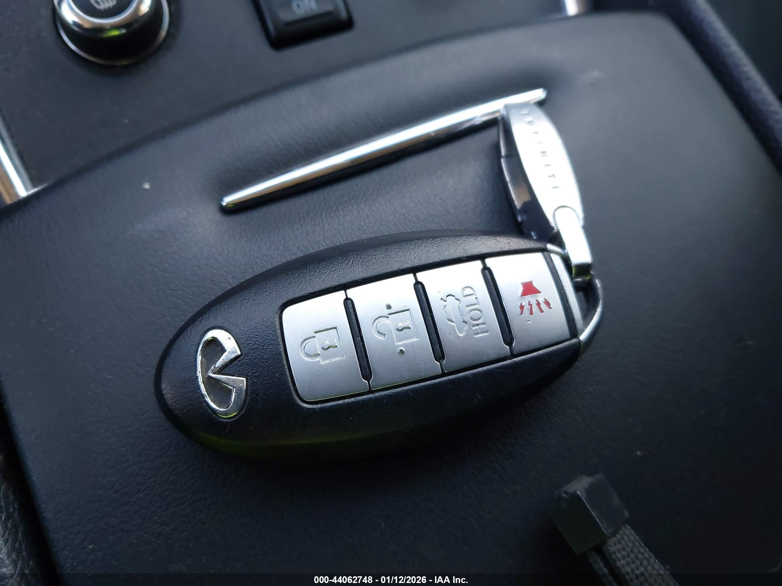 INFINITI G37X image 11
