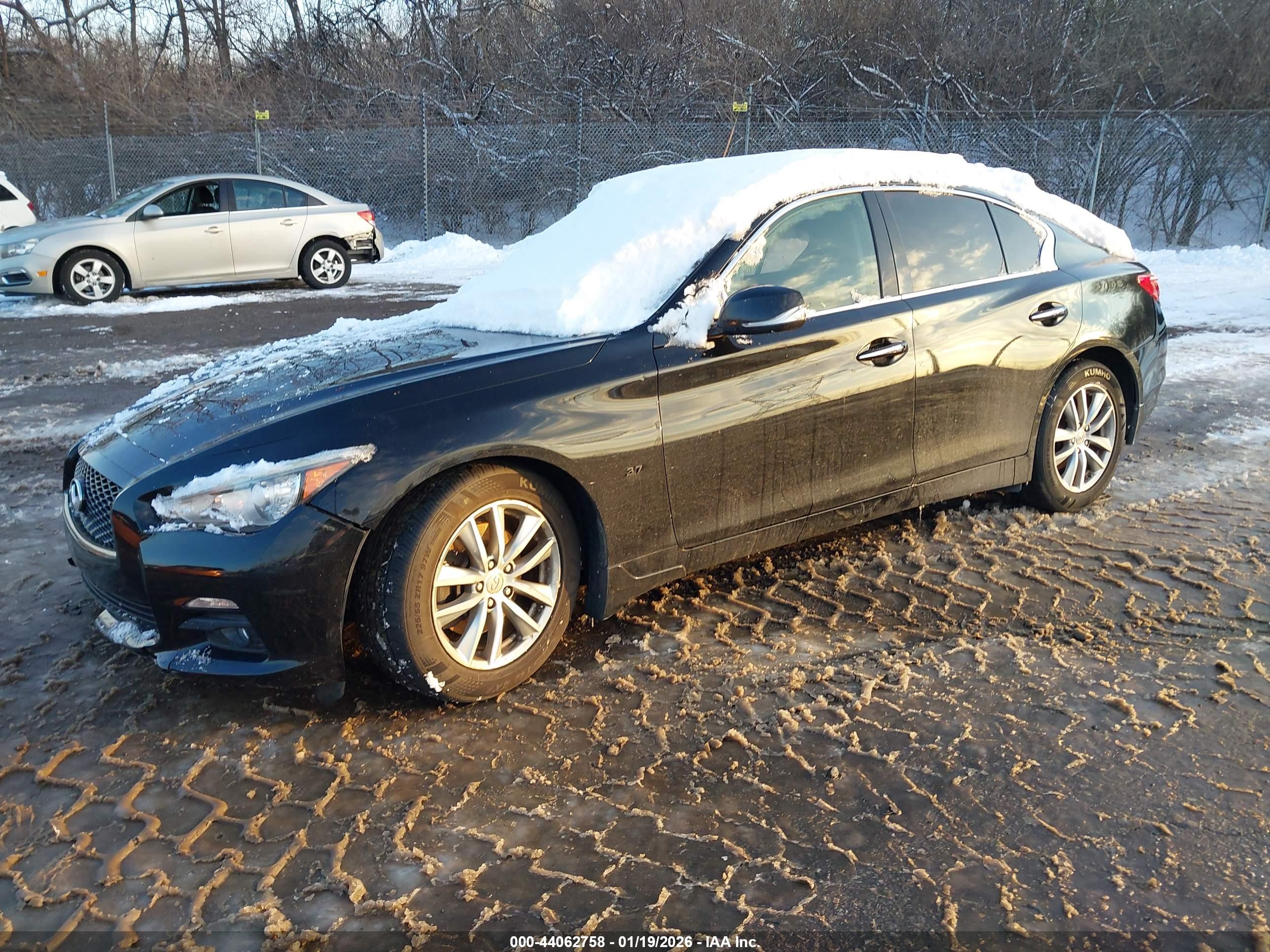 INFINITI Q50 image 2