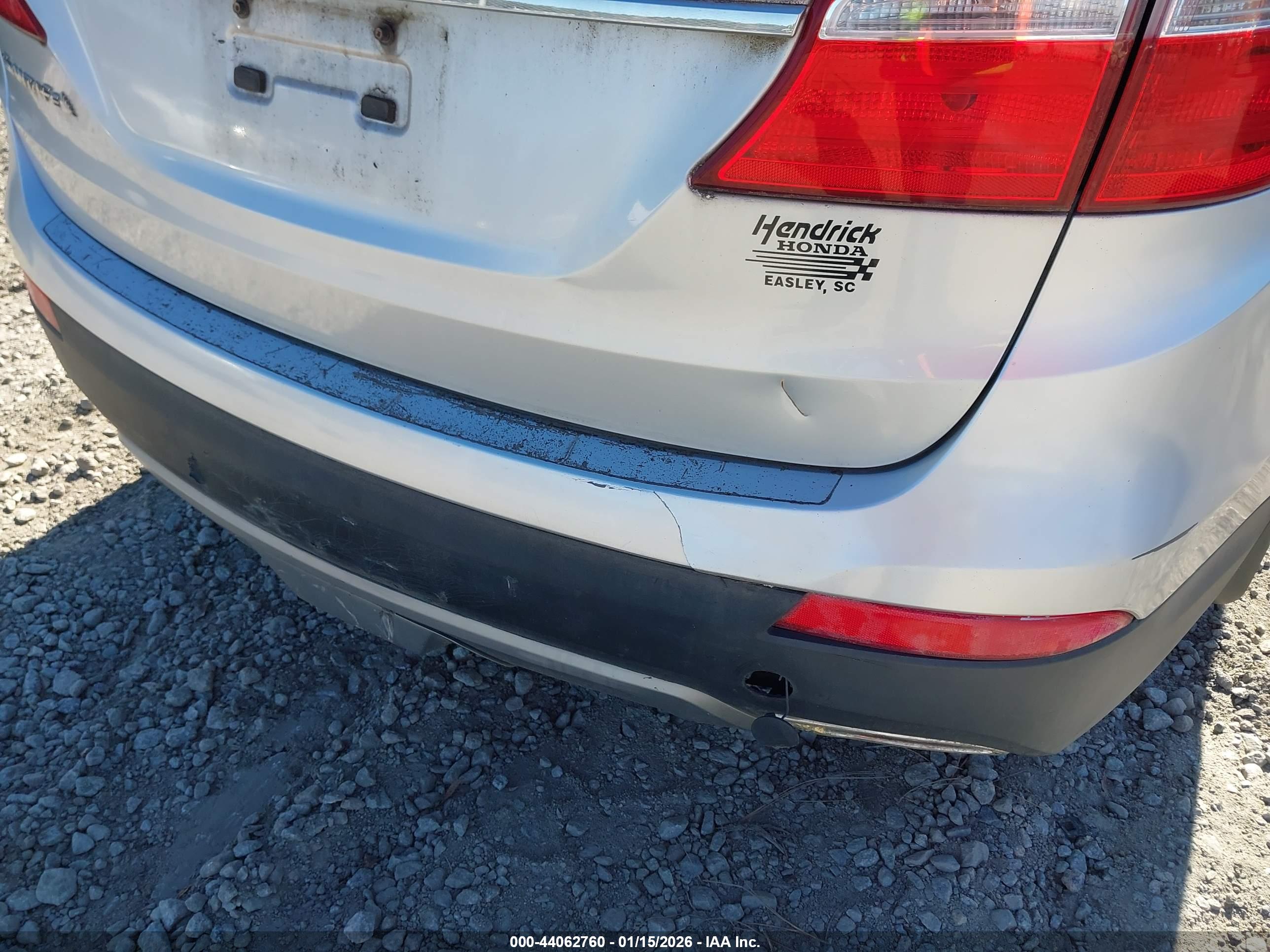 HYUNDAI SANTA image 6