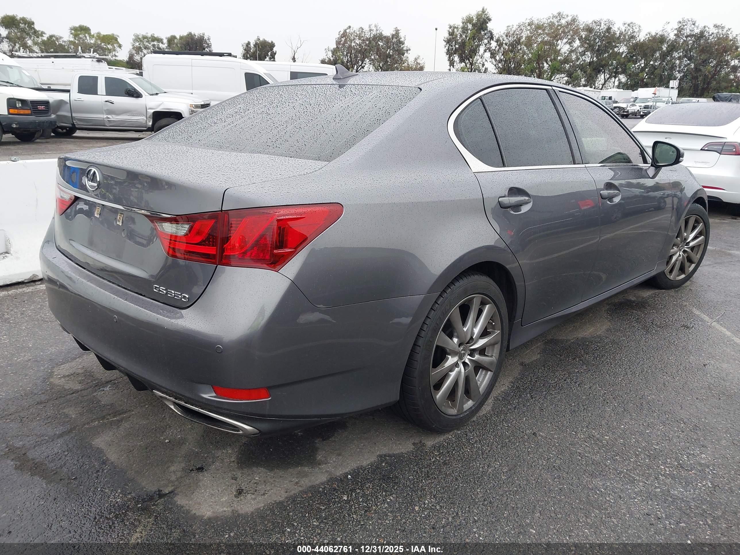LEXUS GS image 4
