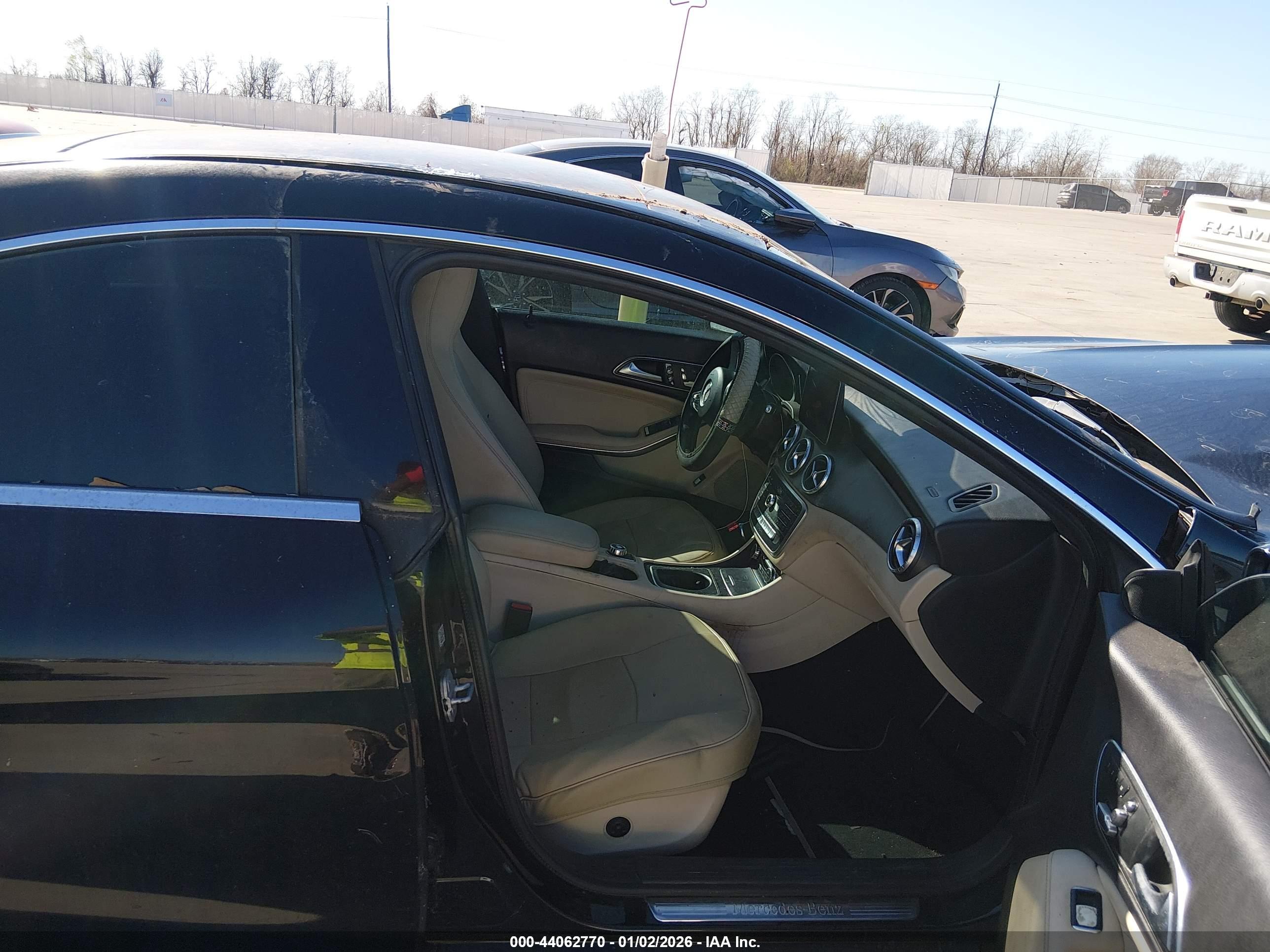 MERCEDES-BENZ CLA image 5