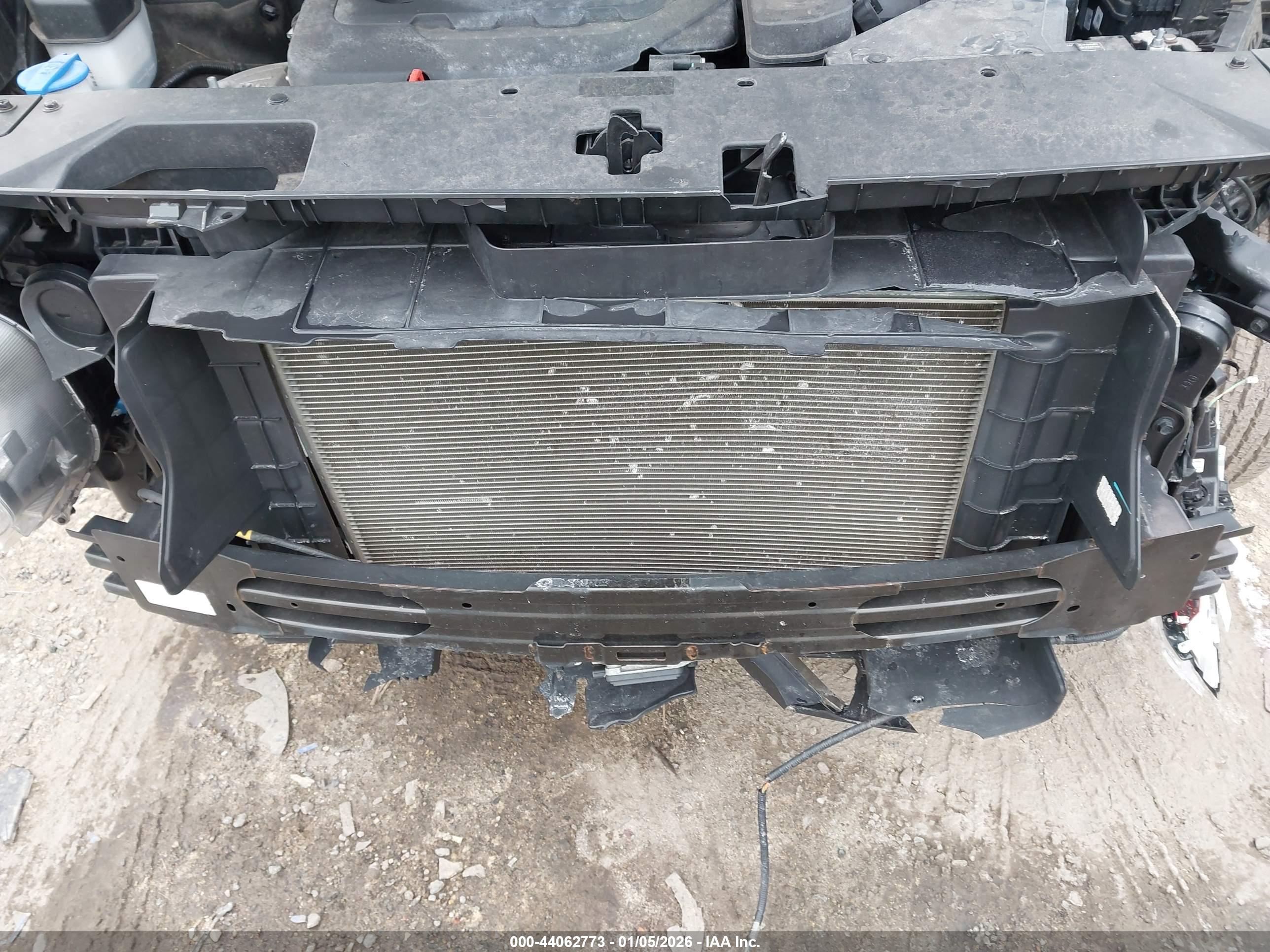 HYUNDAI SANTA image 6