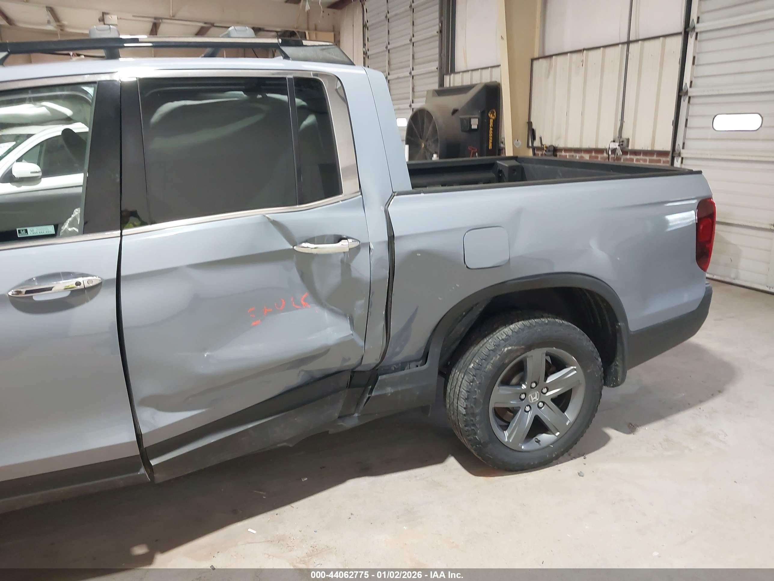 HONDA RIDGELINE image 6