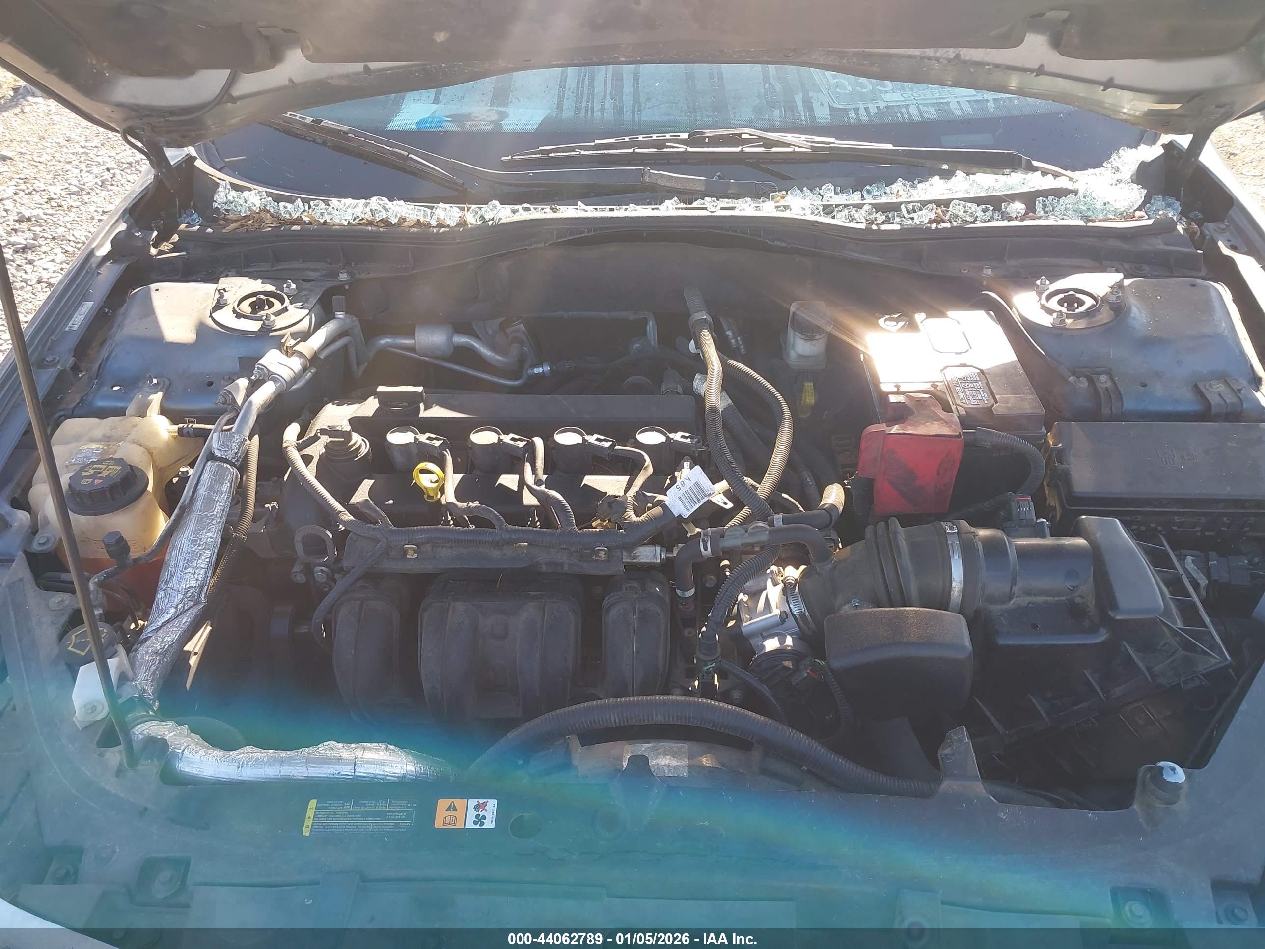 FORD FUSION image 10