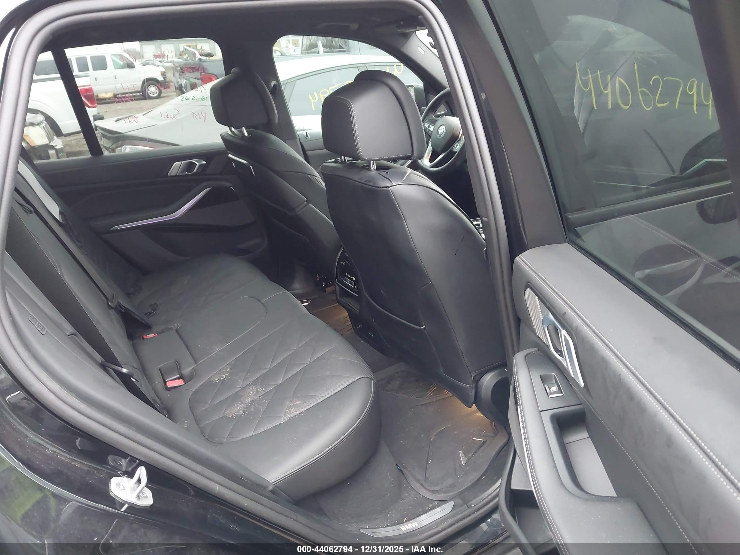 BMW X5 image 8