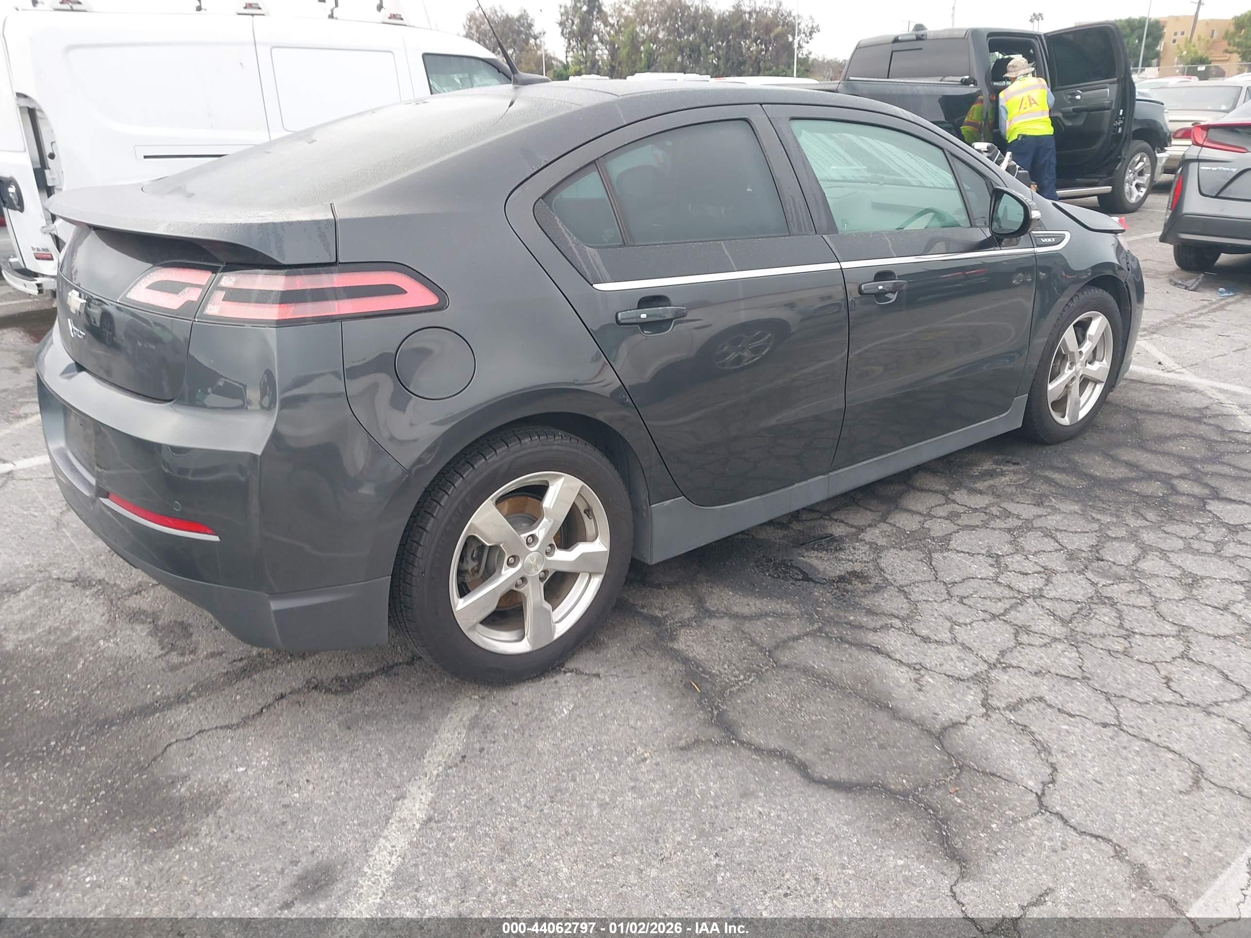 CHEVROLET VOLT image 4