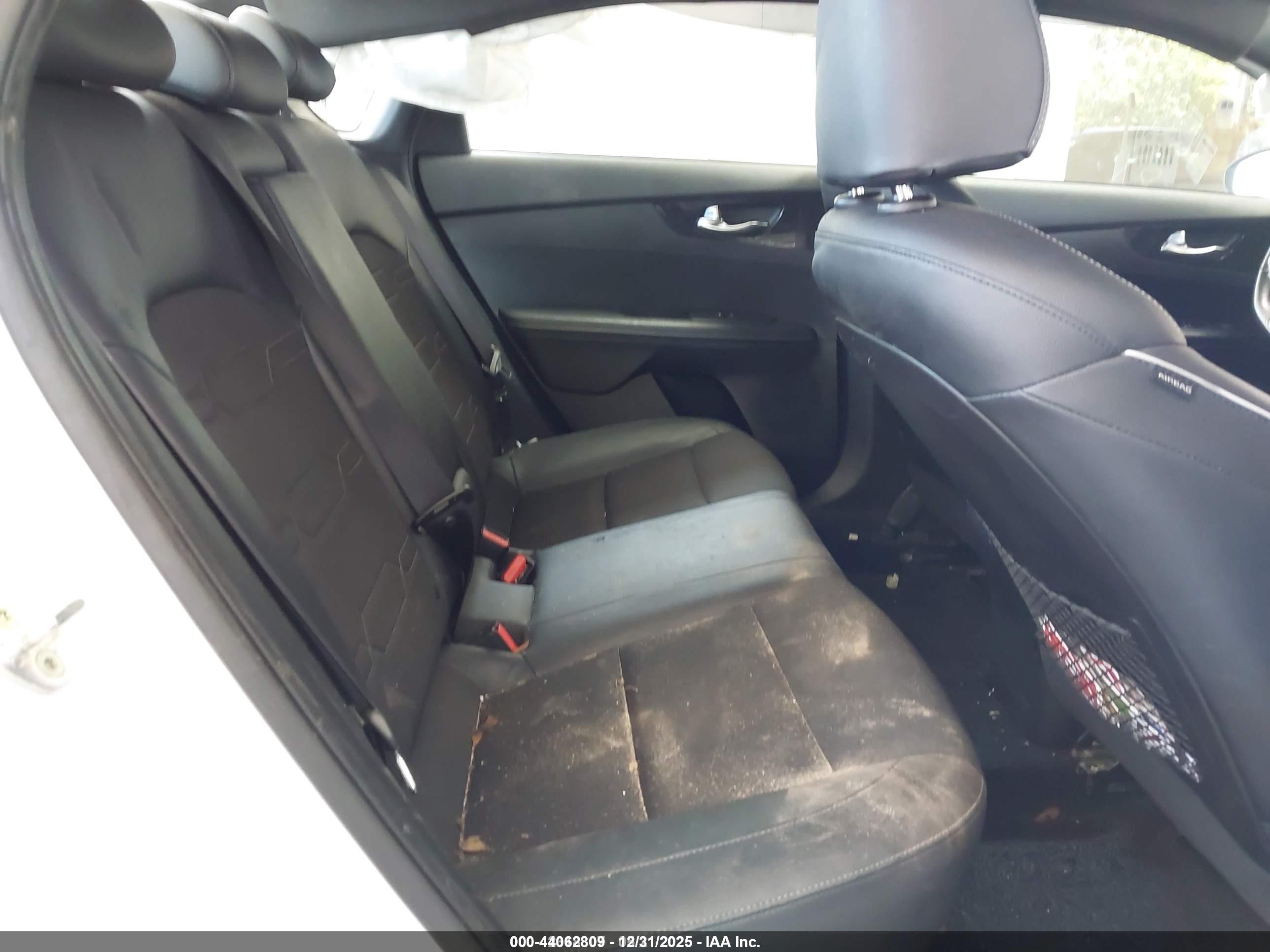 KIA FORTE image 8