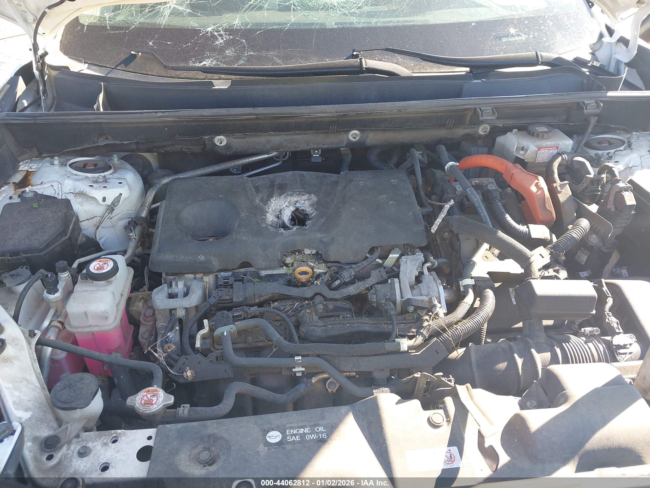 TOYOTA RAV4 image 10
